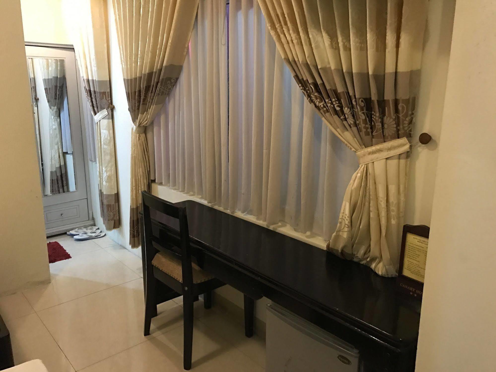 Canary Hotel 2*