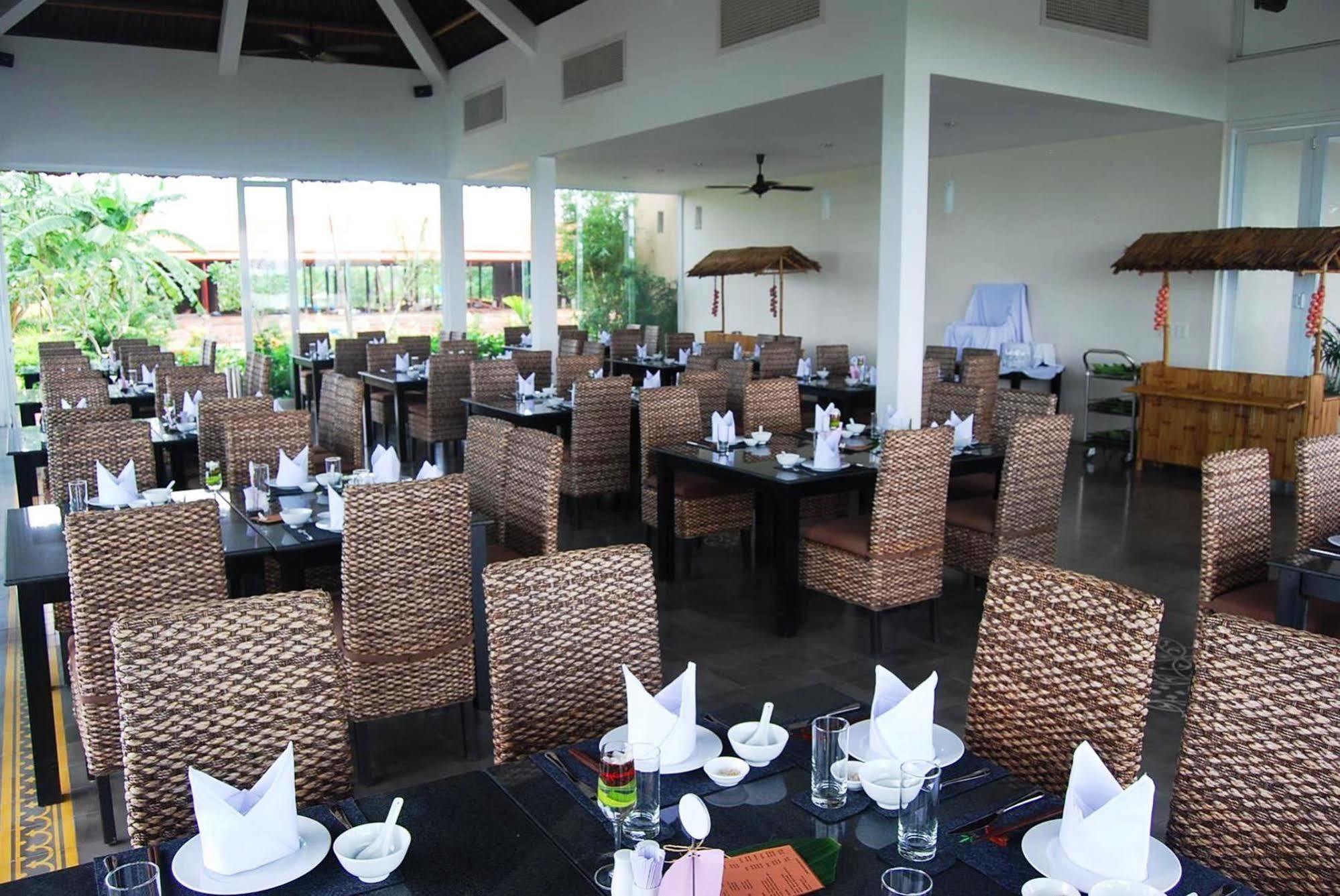 Khu nghỉ mát Mekong Riverside Boutique & 4*