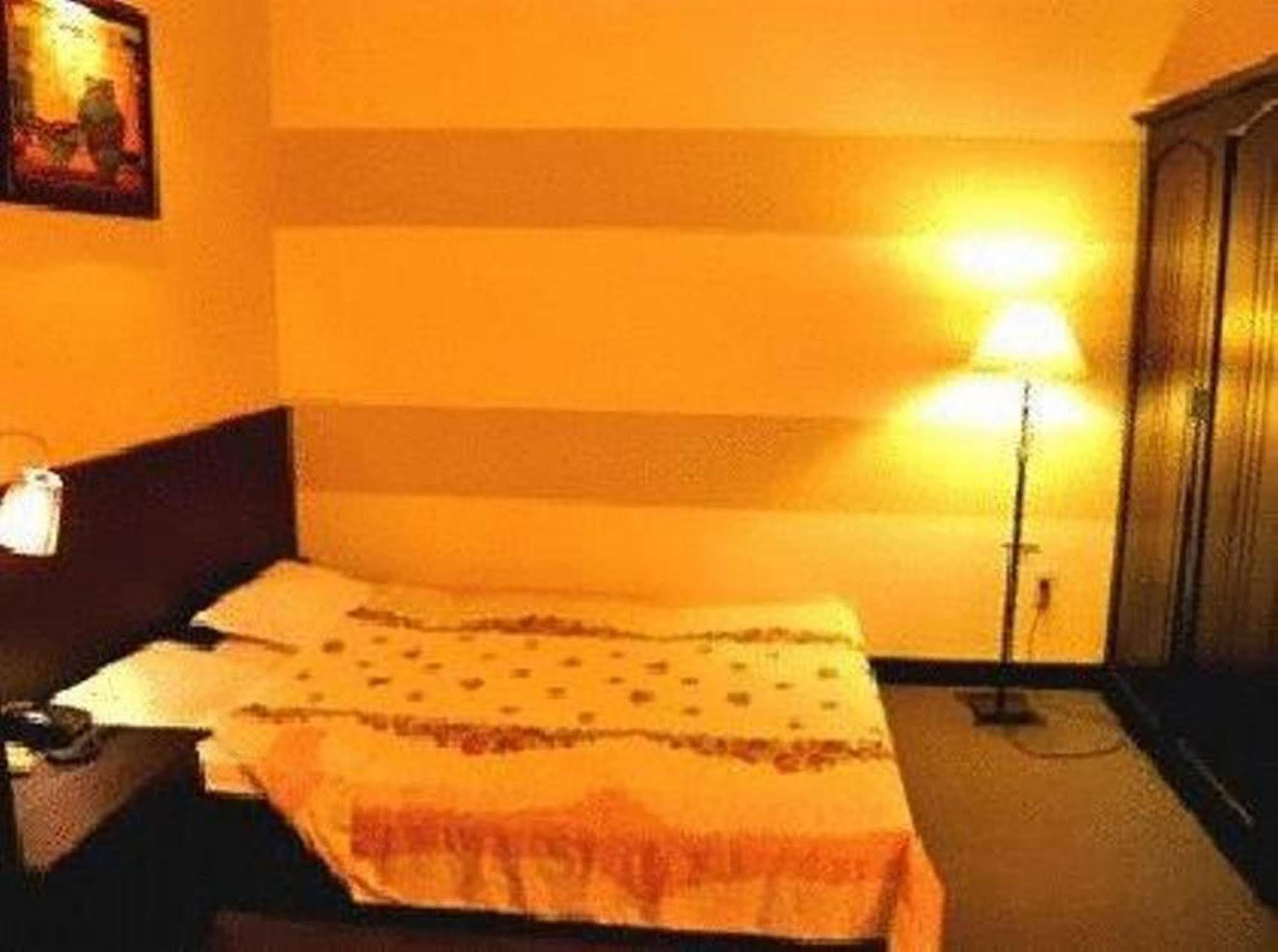 Hotel 7s Cuong Long Nha Trang