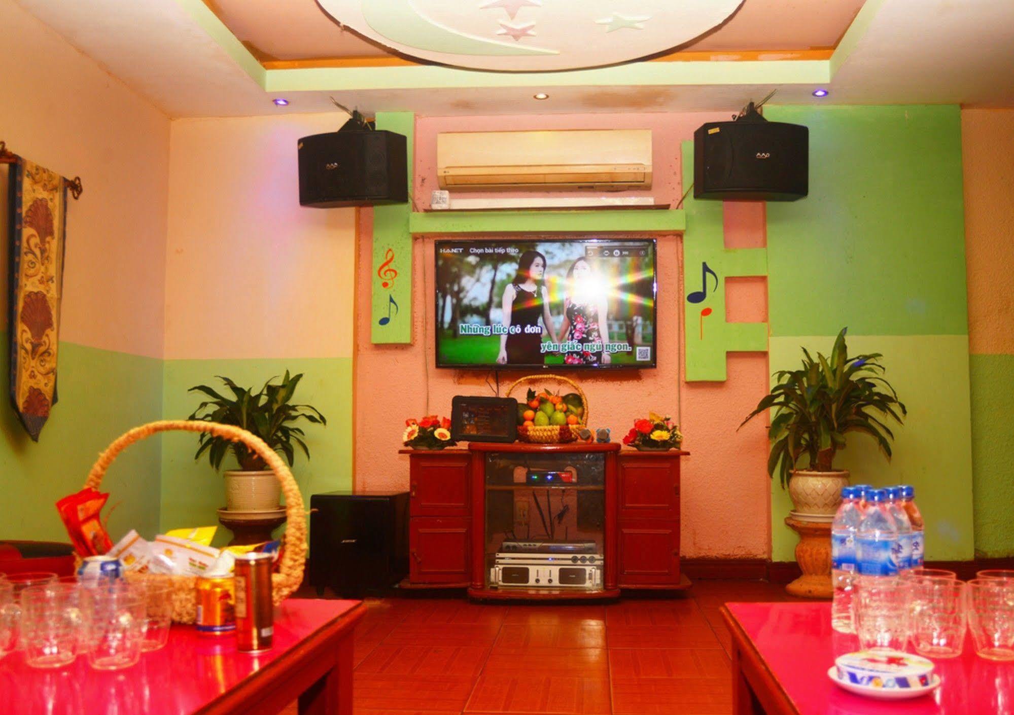 Central Hotel
