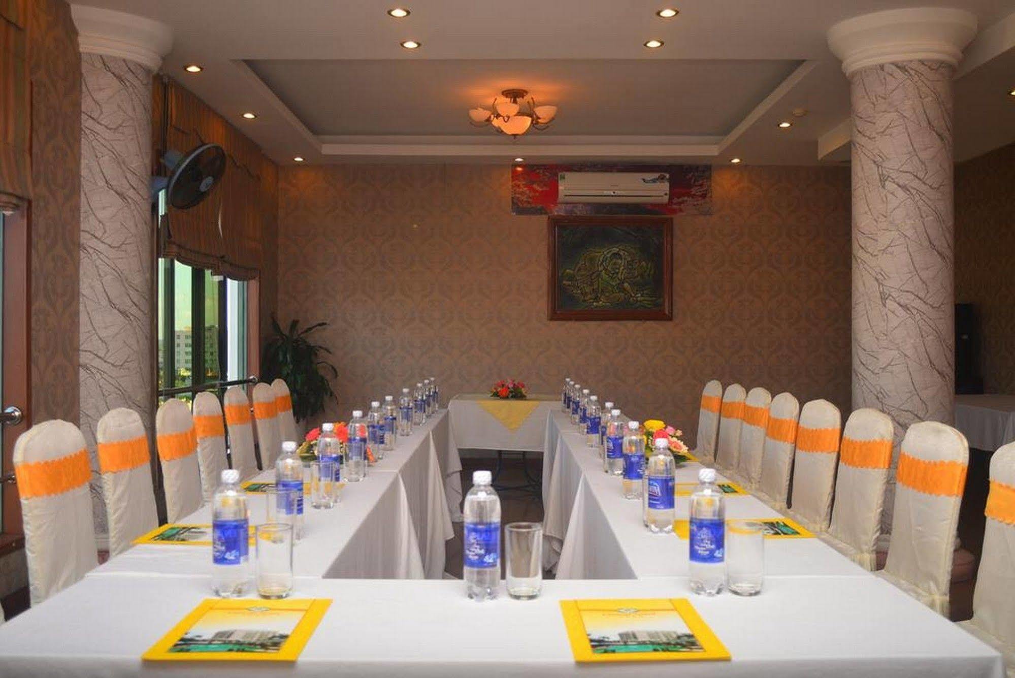 Hotel Central Hotel Quang Ngai