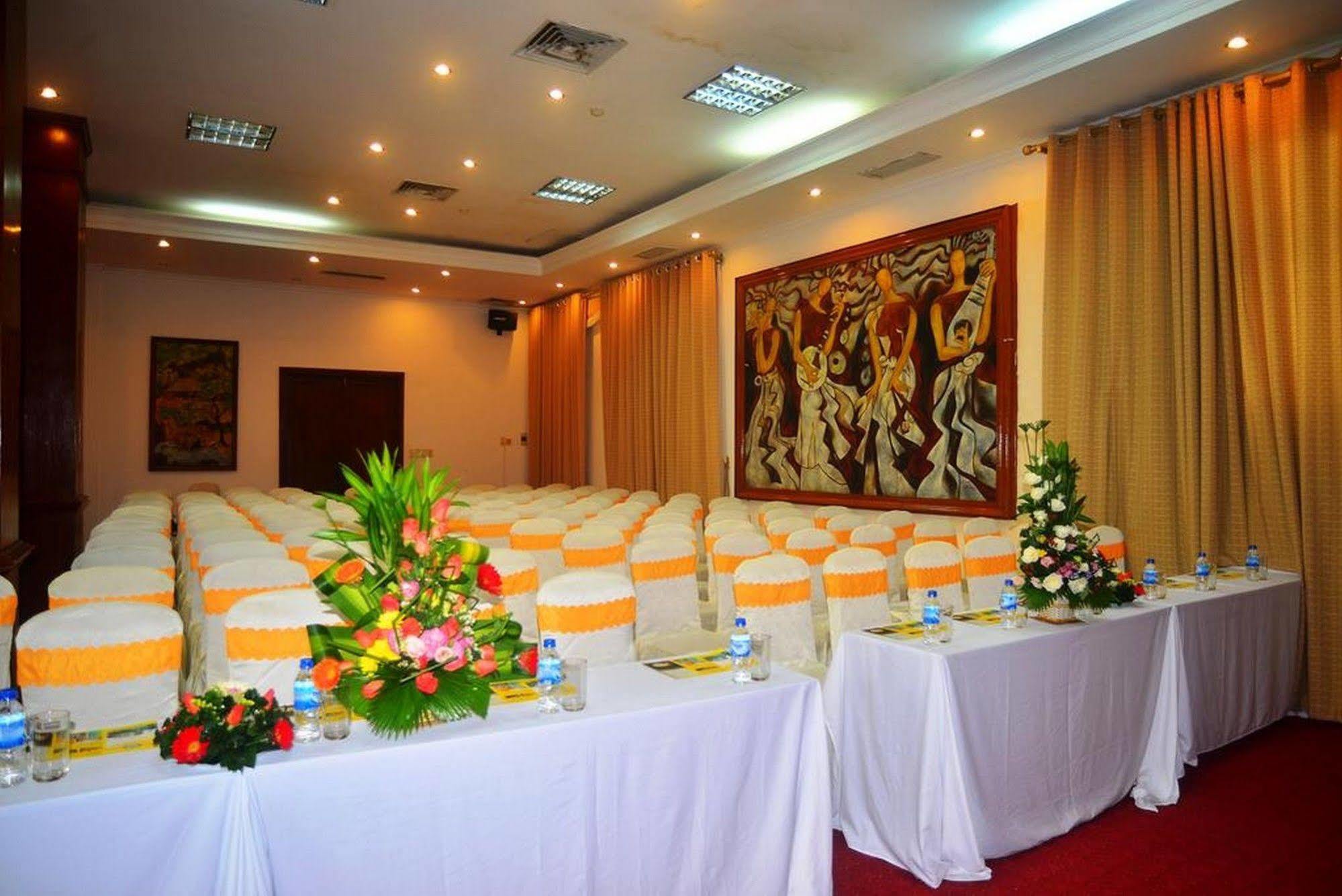 Hotel Central Hotel Quang Ngai