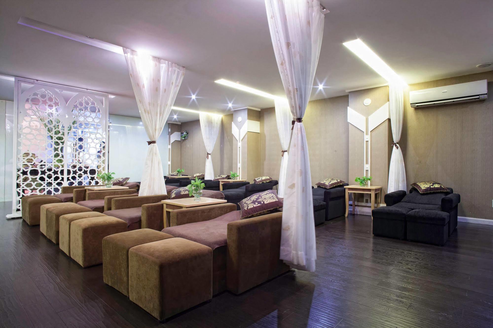 Long Cat Ba Hotel 3*