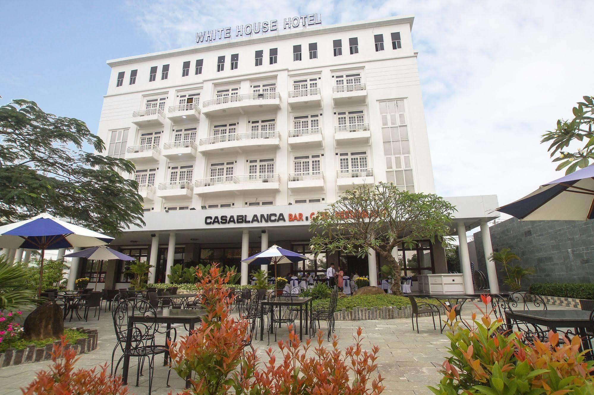 Flora Beach Hotel & Spa Hotel 3*