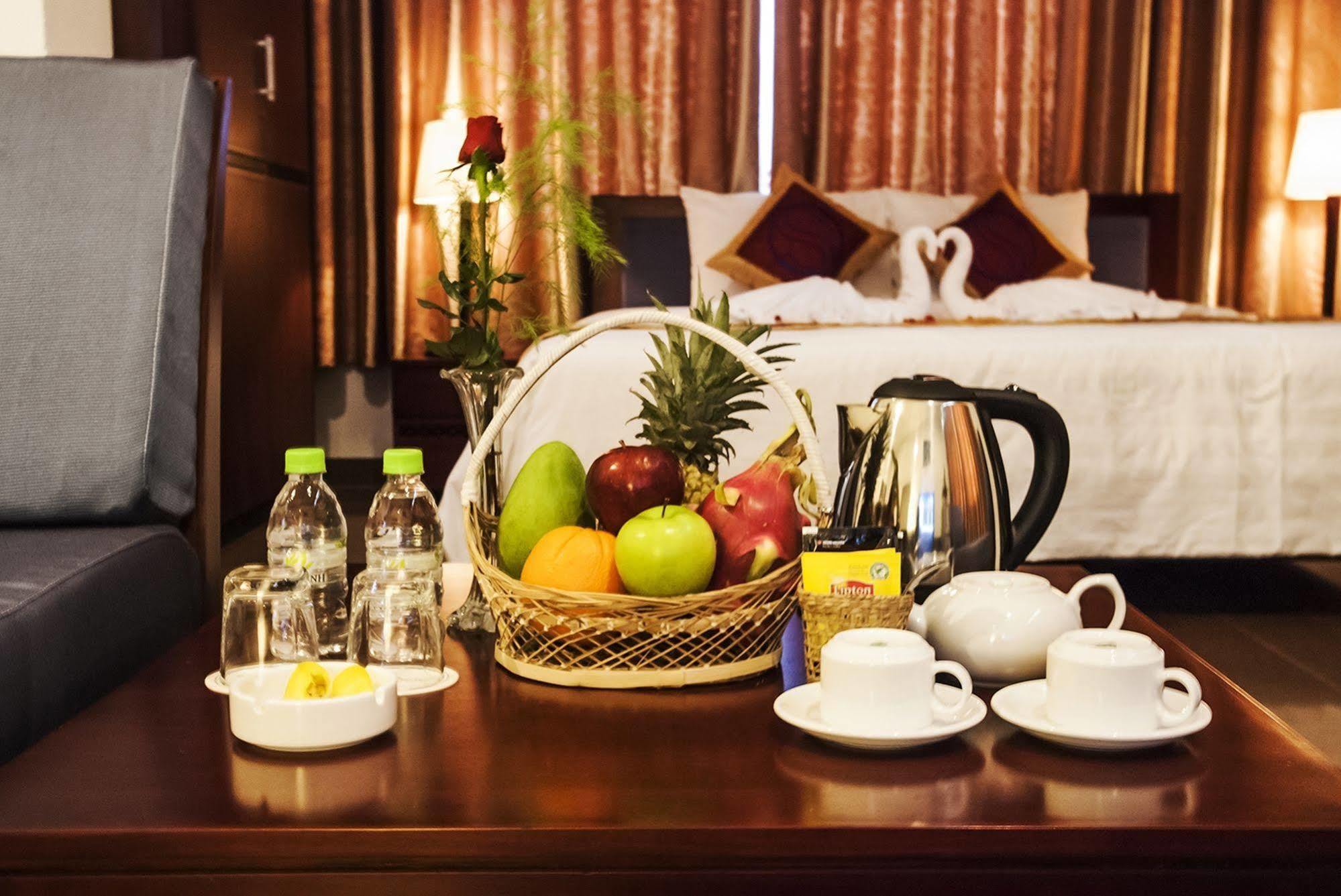 Flora Beach Hotel & Spa