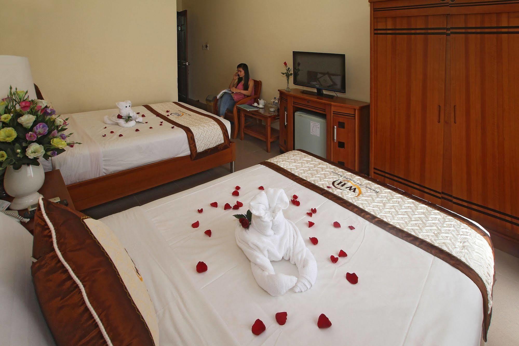 Hotel Flora Beach Hotel & Spa