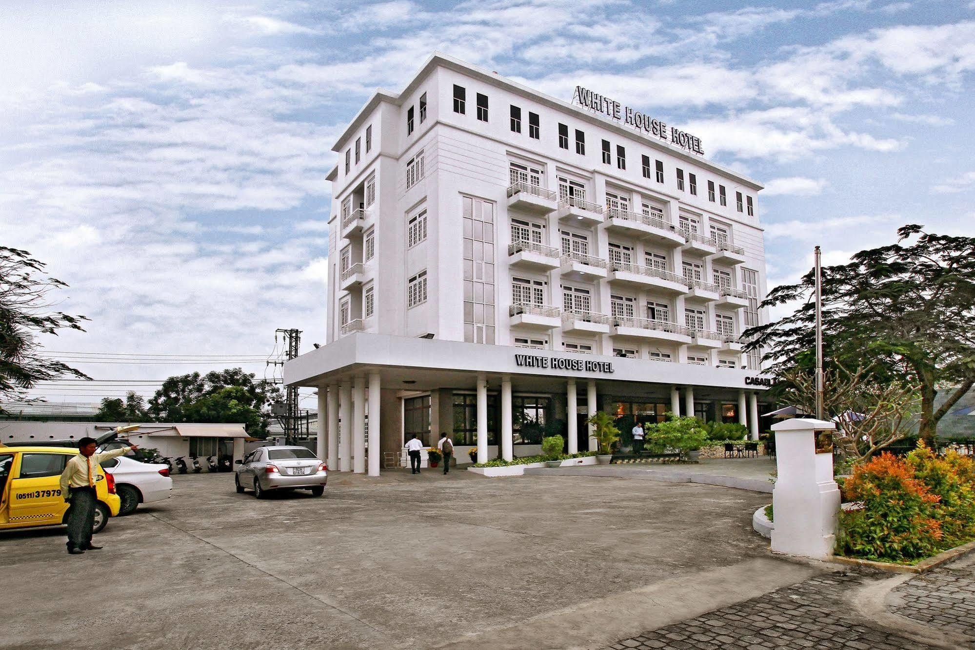 Flora Beach Hotel & Spa 3* Da Nang