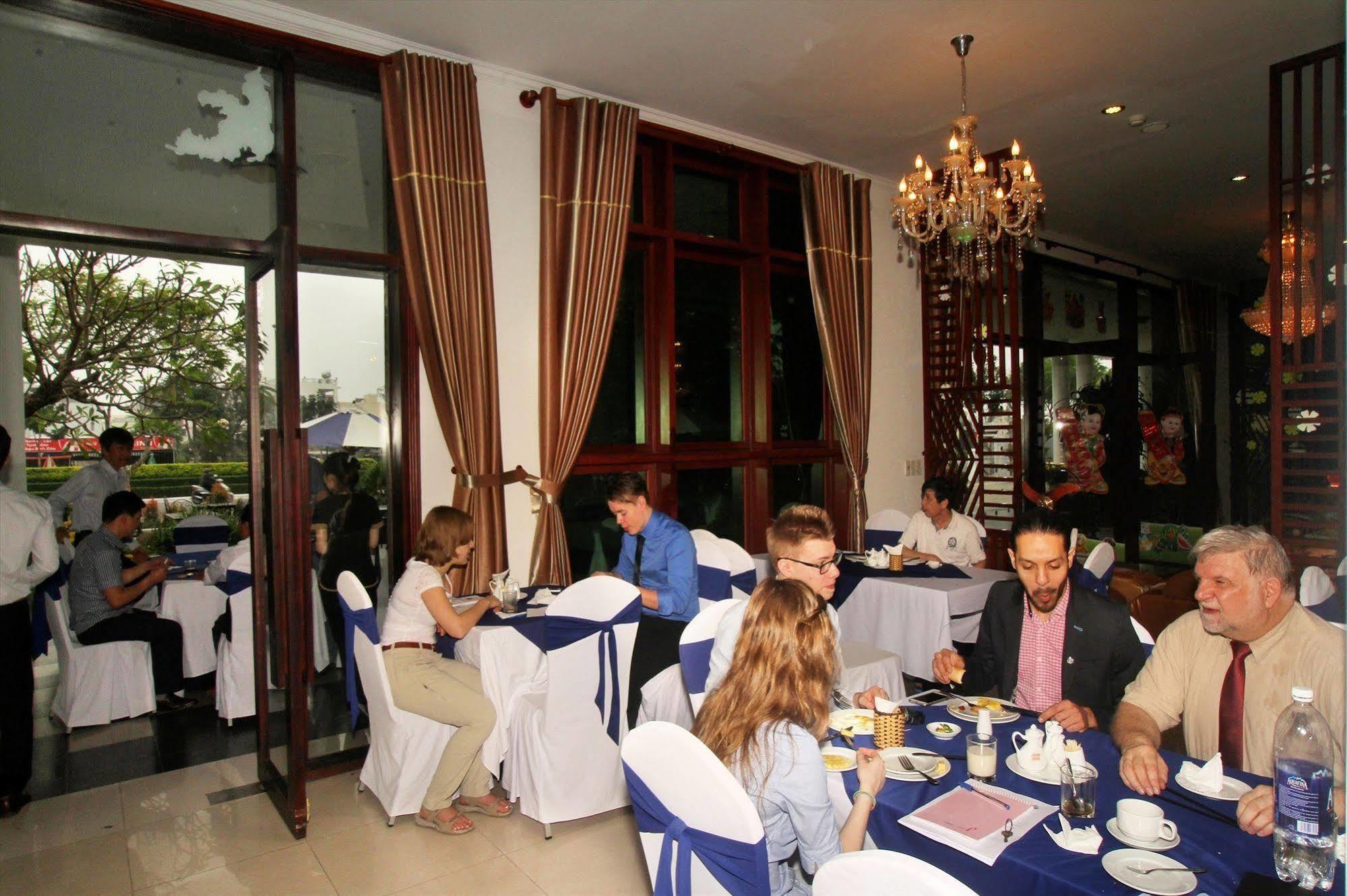 Flora Beach Hotel & Spa
