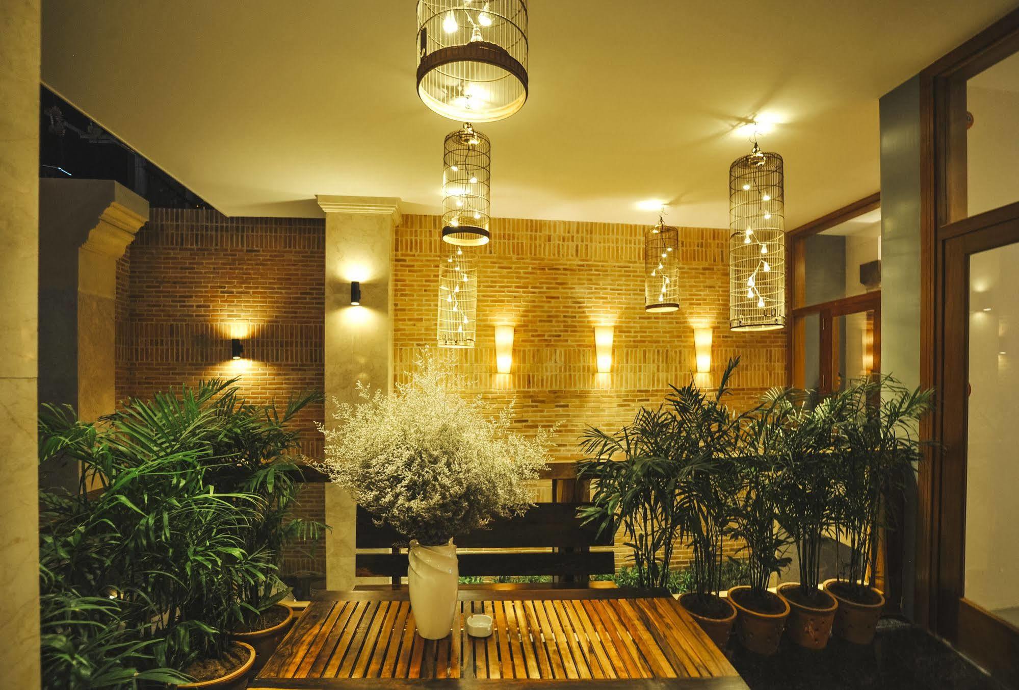 Seasing Boutique Hotel 4*