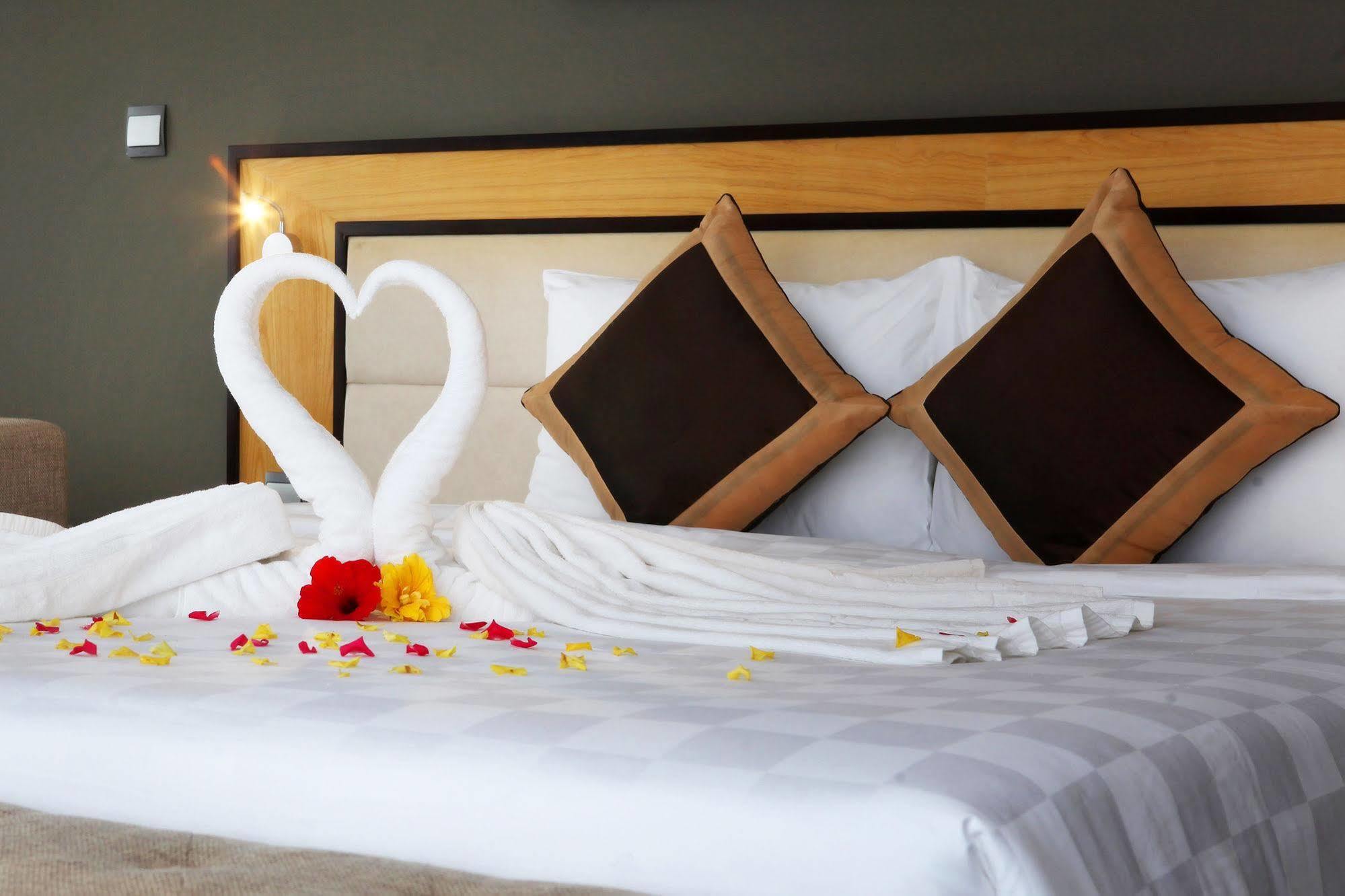 Hotel Dragon Sea