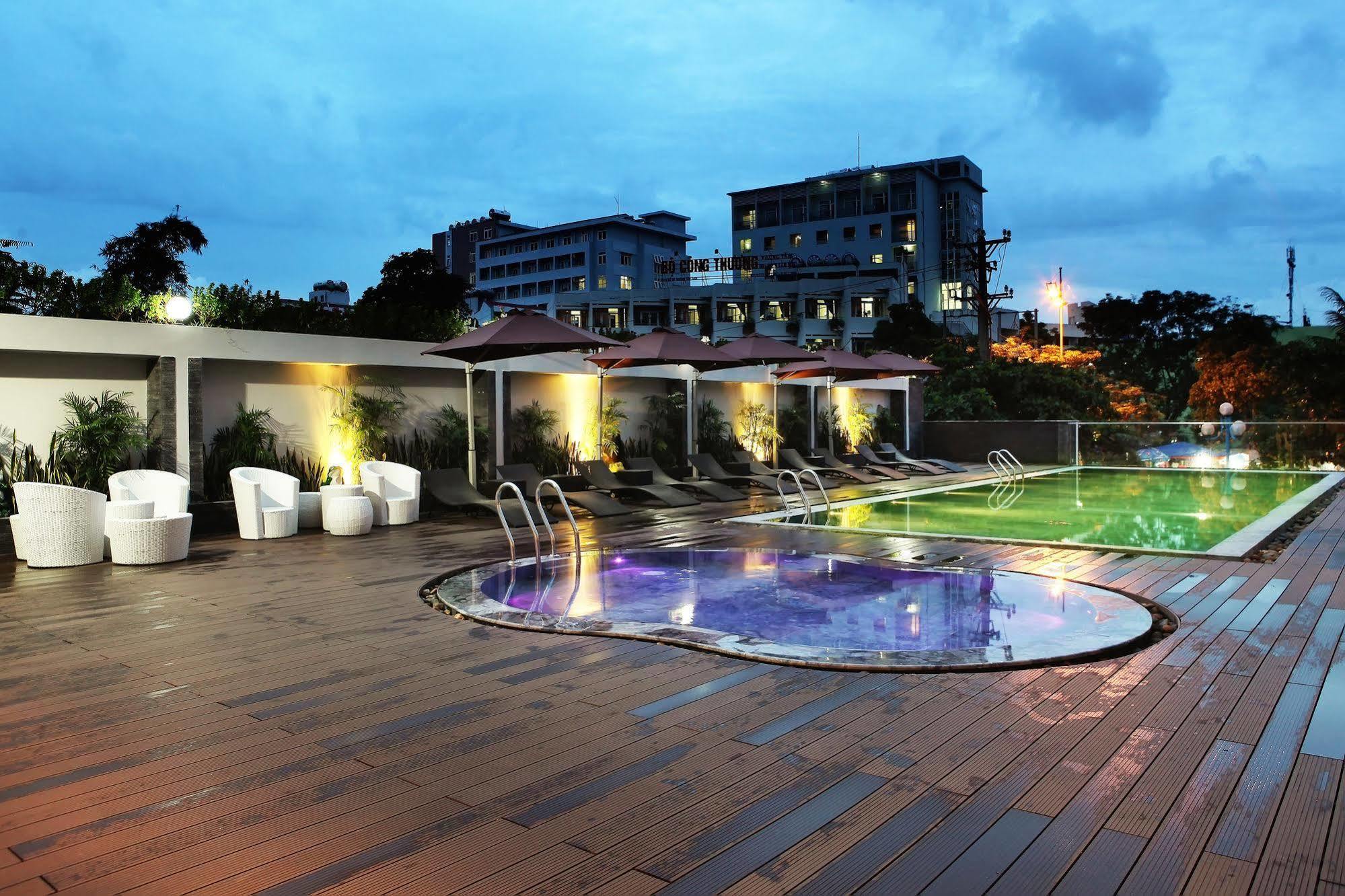 Dragon Sea Hotel