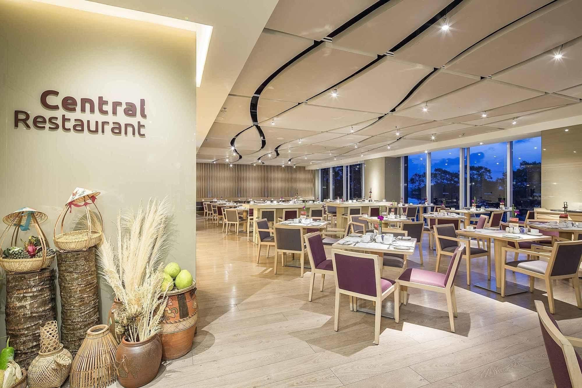 Khách sạn Liberty Saigon Riverside