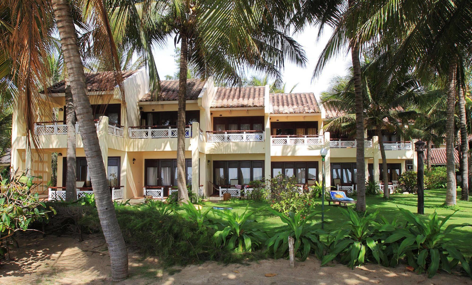 Hotel Suoi Tien Mui Ne 3*