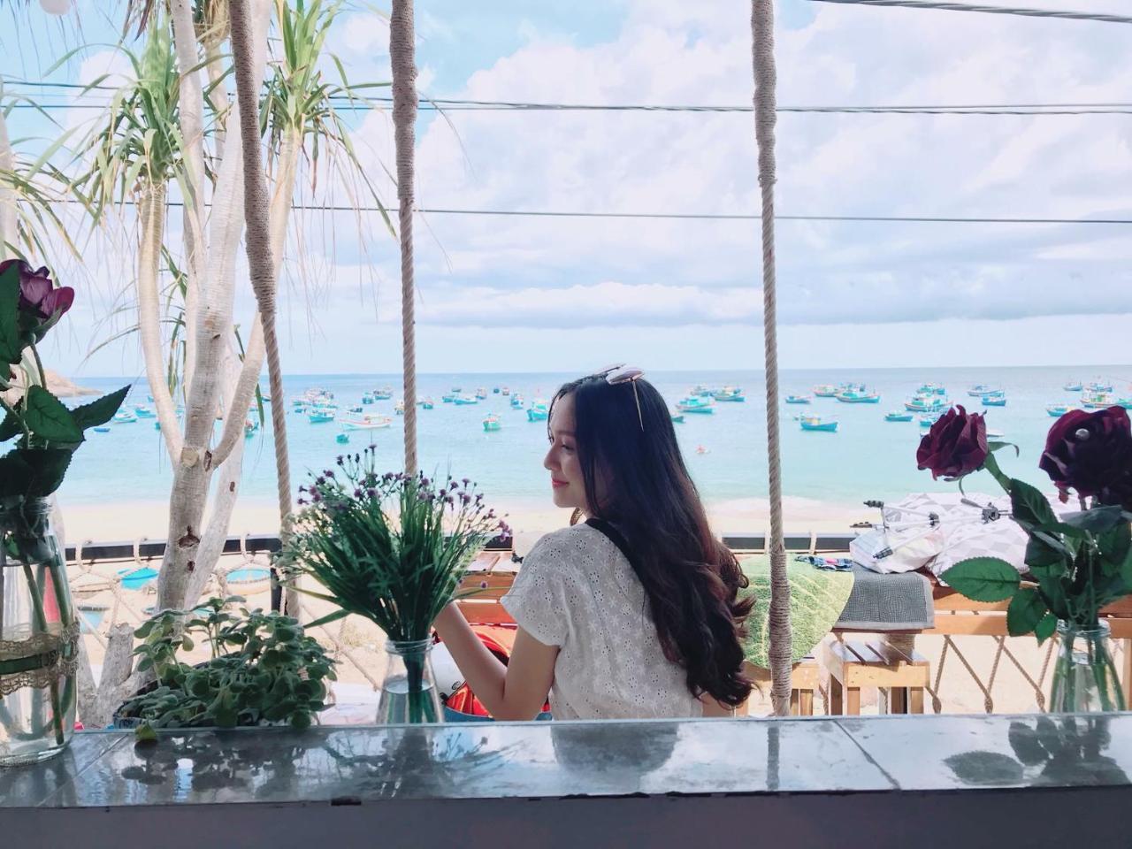 La House Nhơn Lý Nhà gỗ *