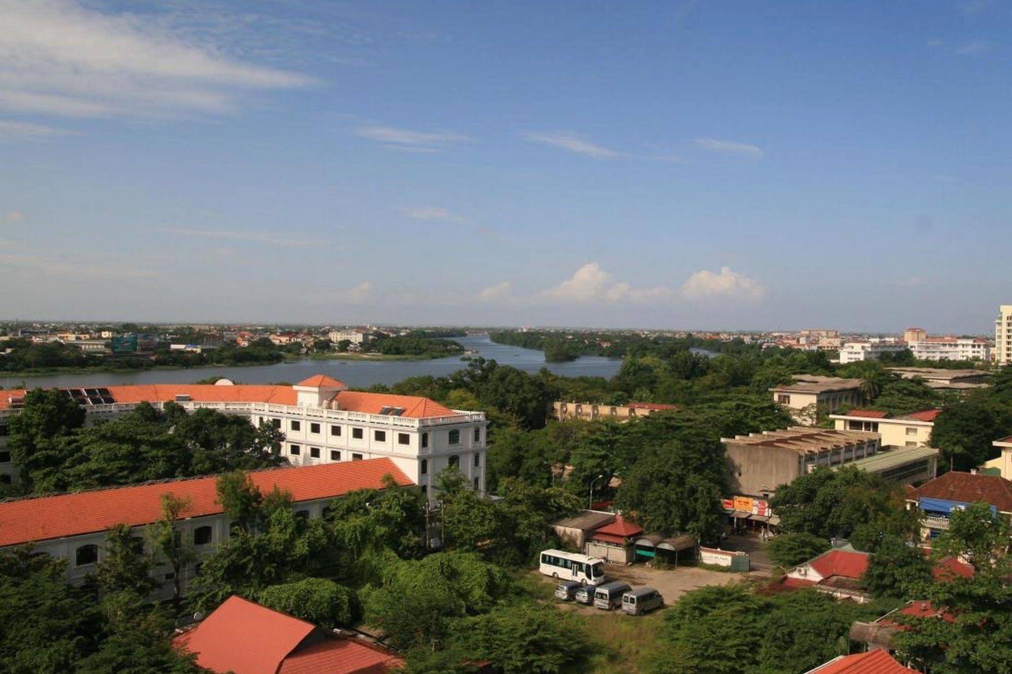 Thai Binh Ii 2* Hue