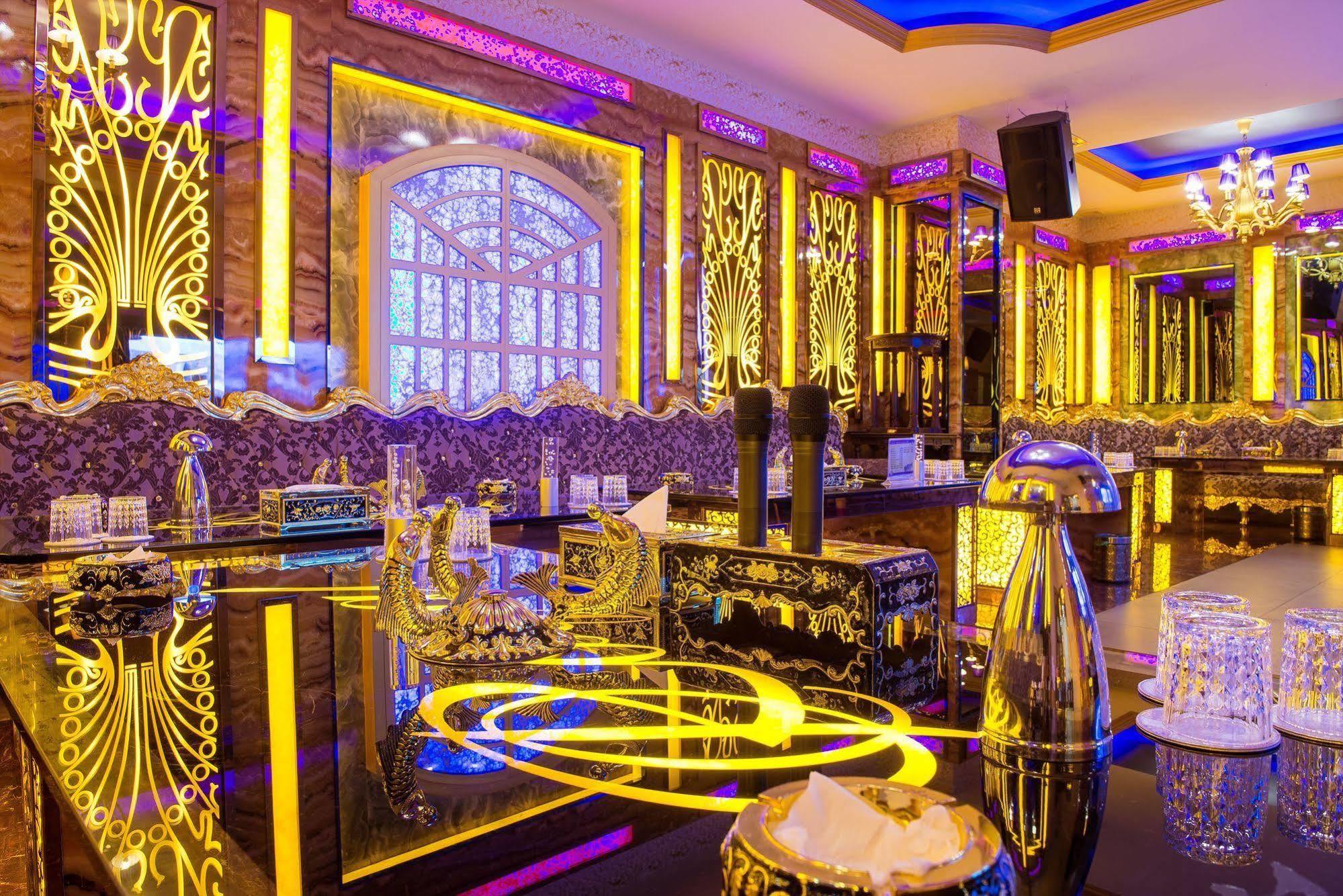 Royal Halong 4* Ha Long
