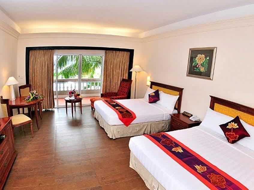 Hotel Royal Halong