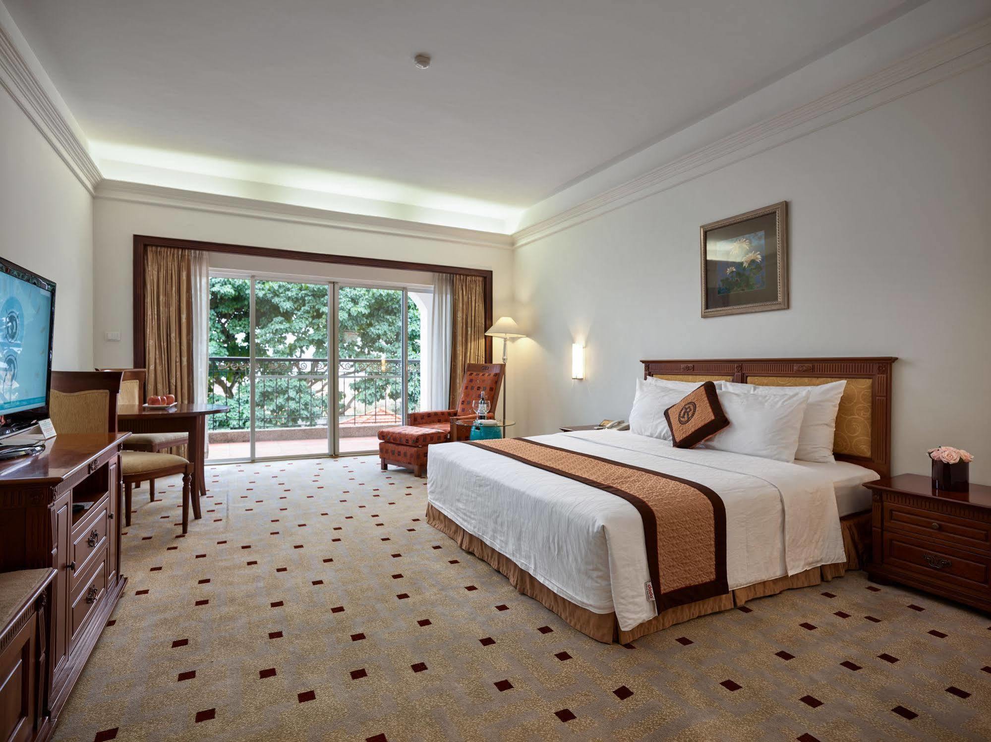 Hotel Royal Halong