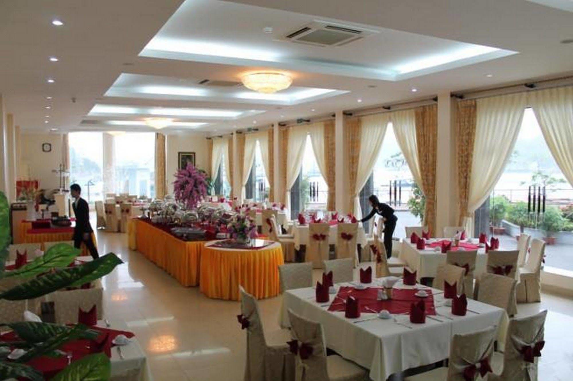 Hung Long Harbour Cat Ba 3* Dong Khe Sau