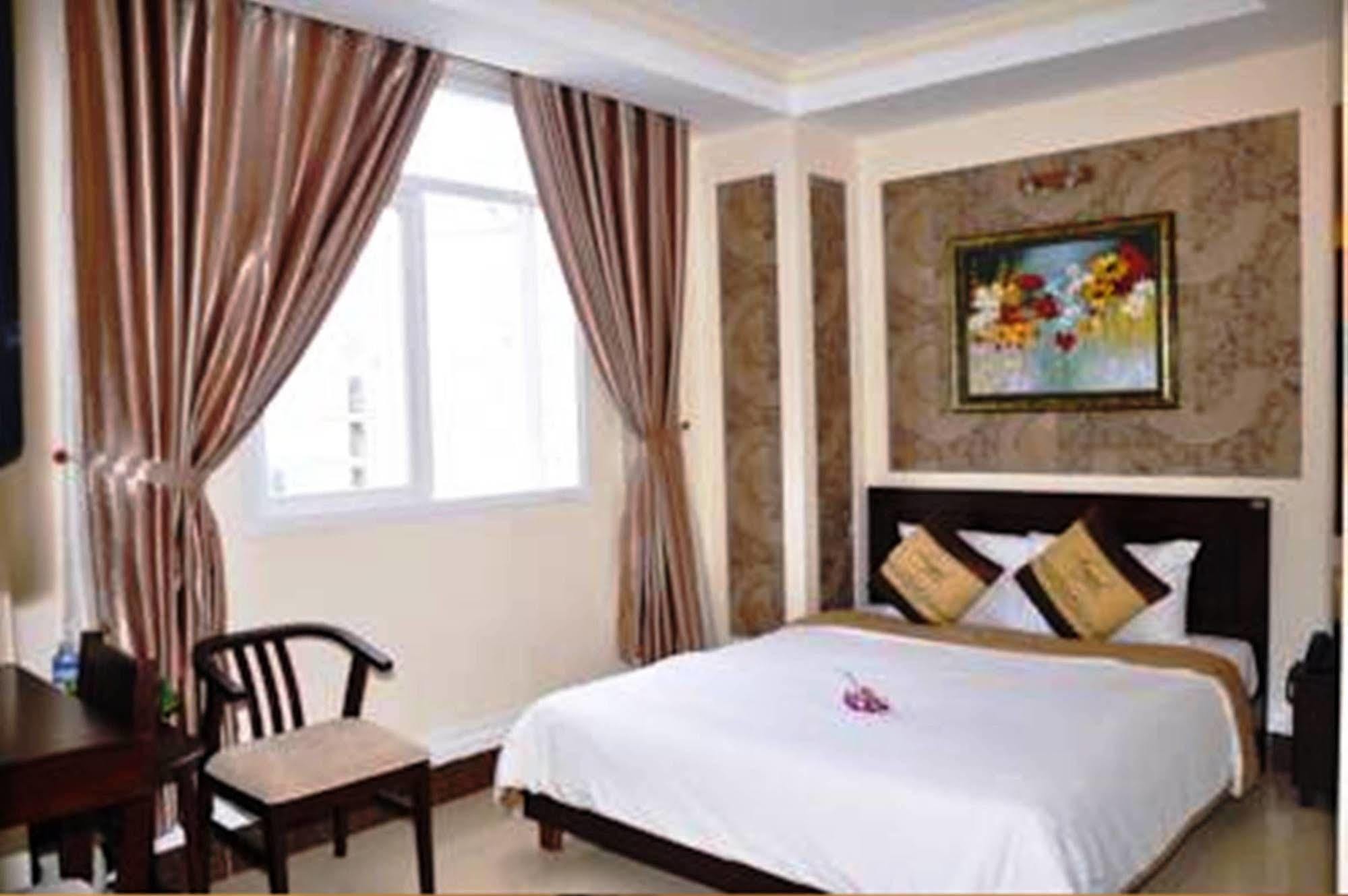 Angel Hotel 3*