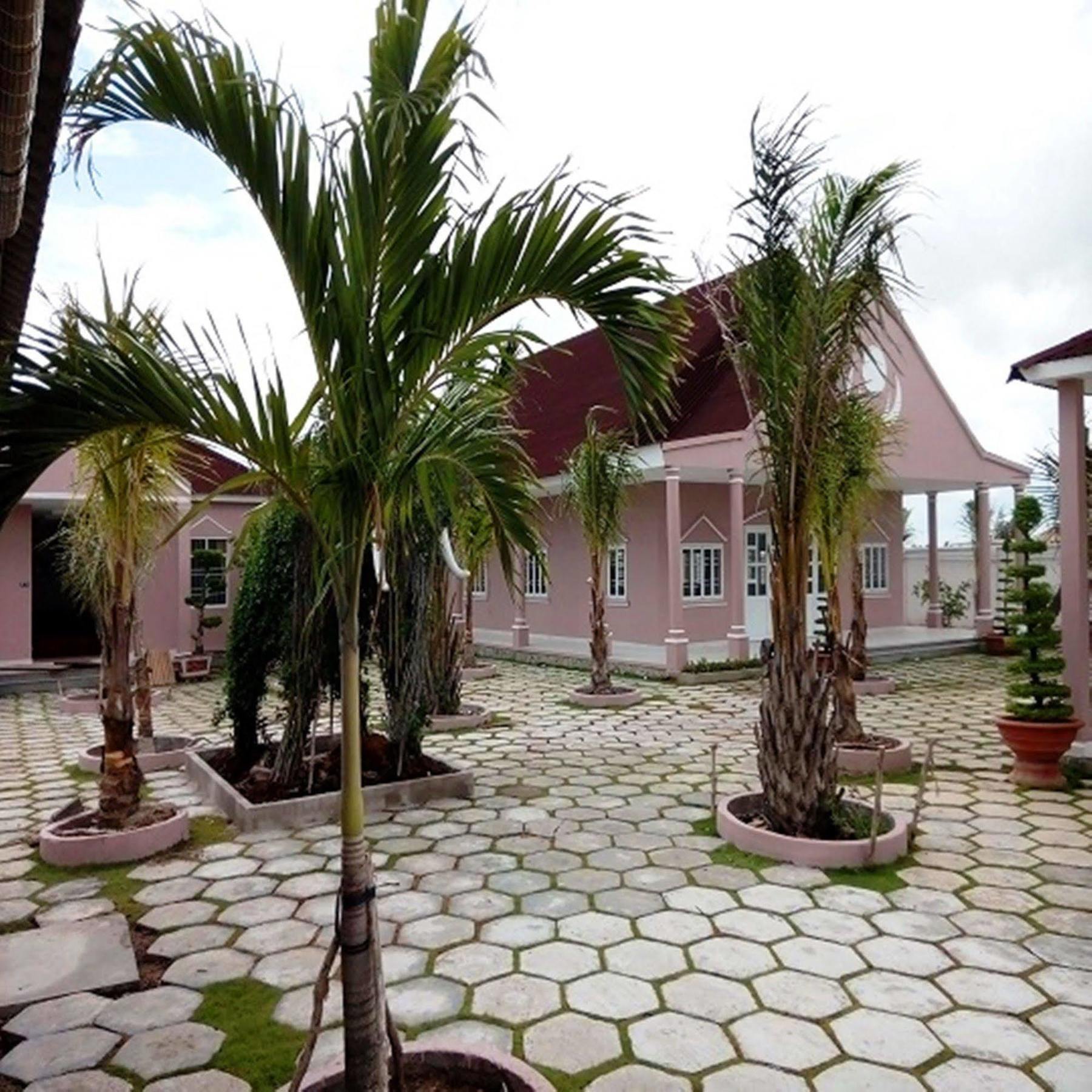 Nha Mat Hotel