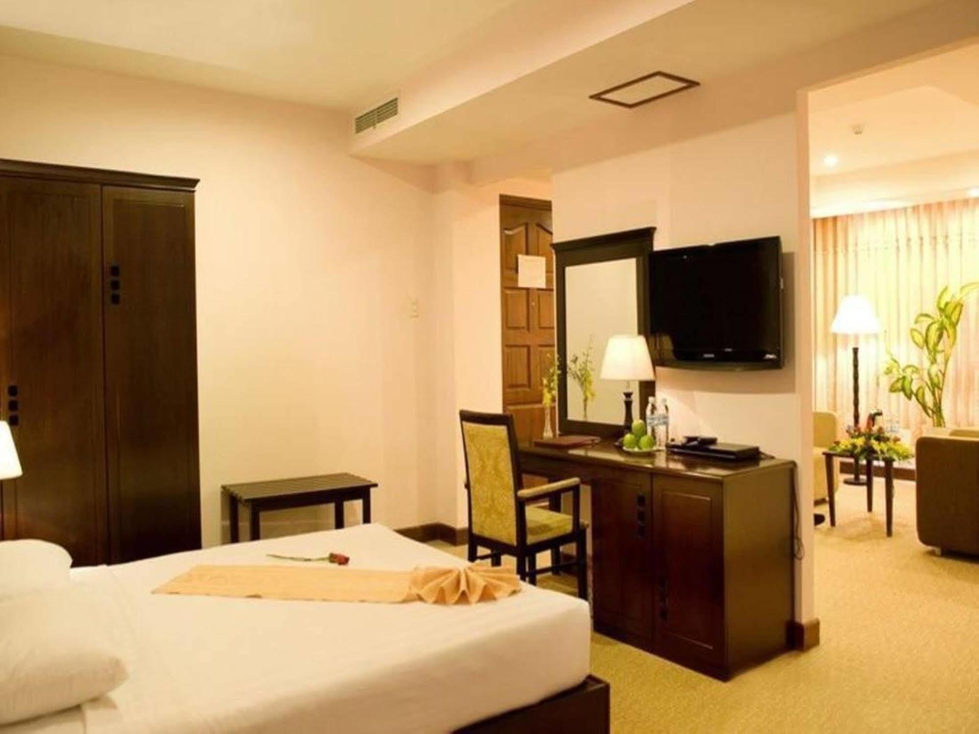Dong Kinh Hotel Ho-Chi-Minh-Stadt