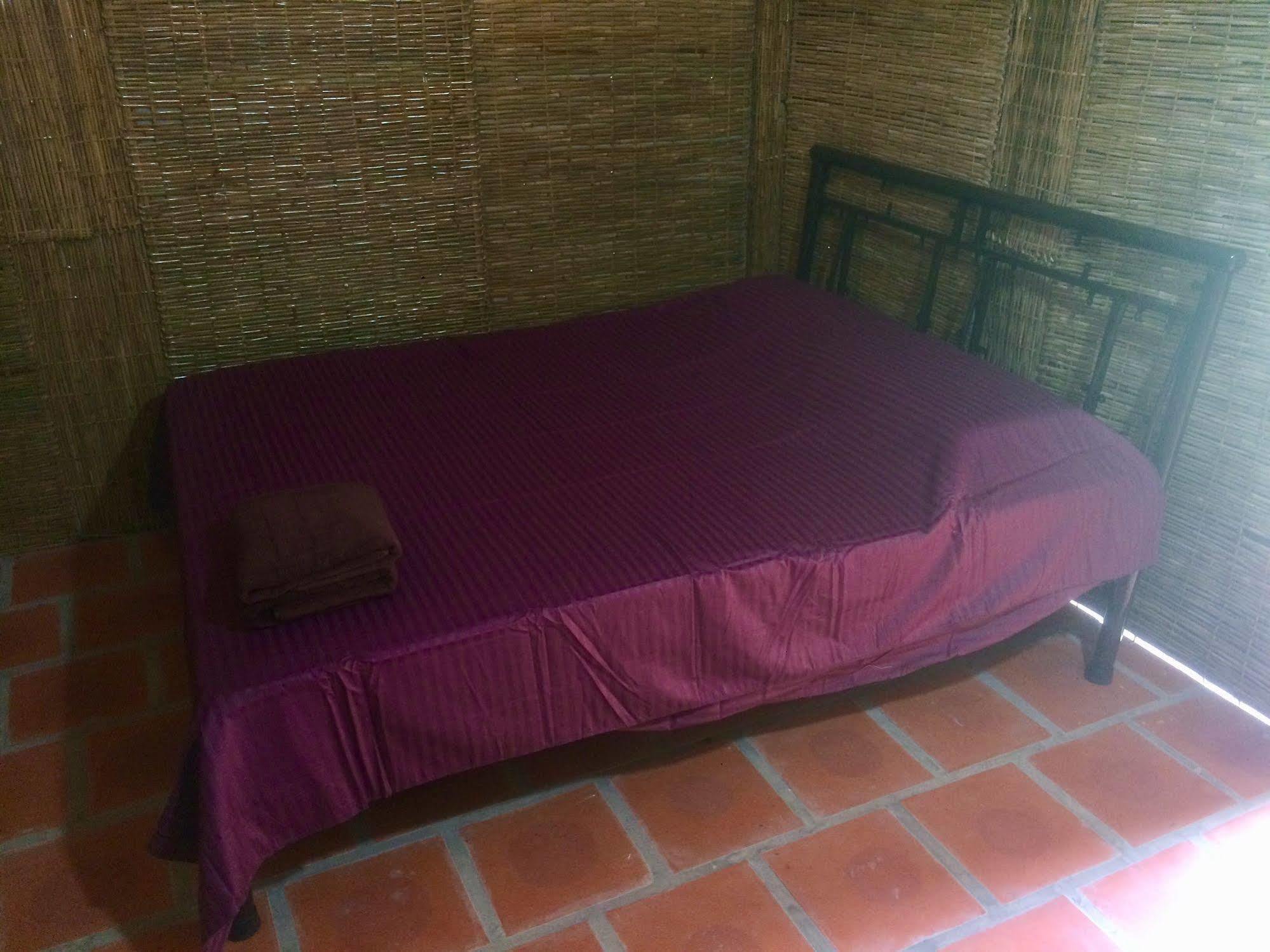 Nguyen Shack - Mekong *