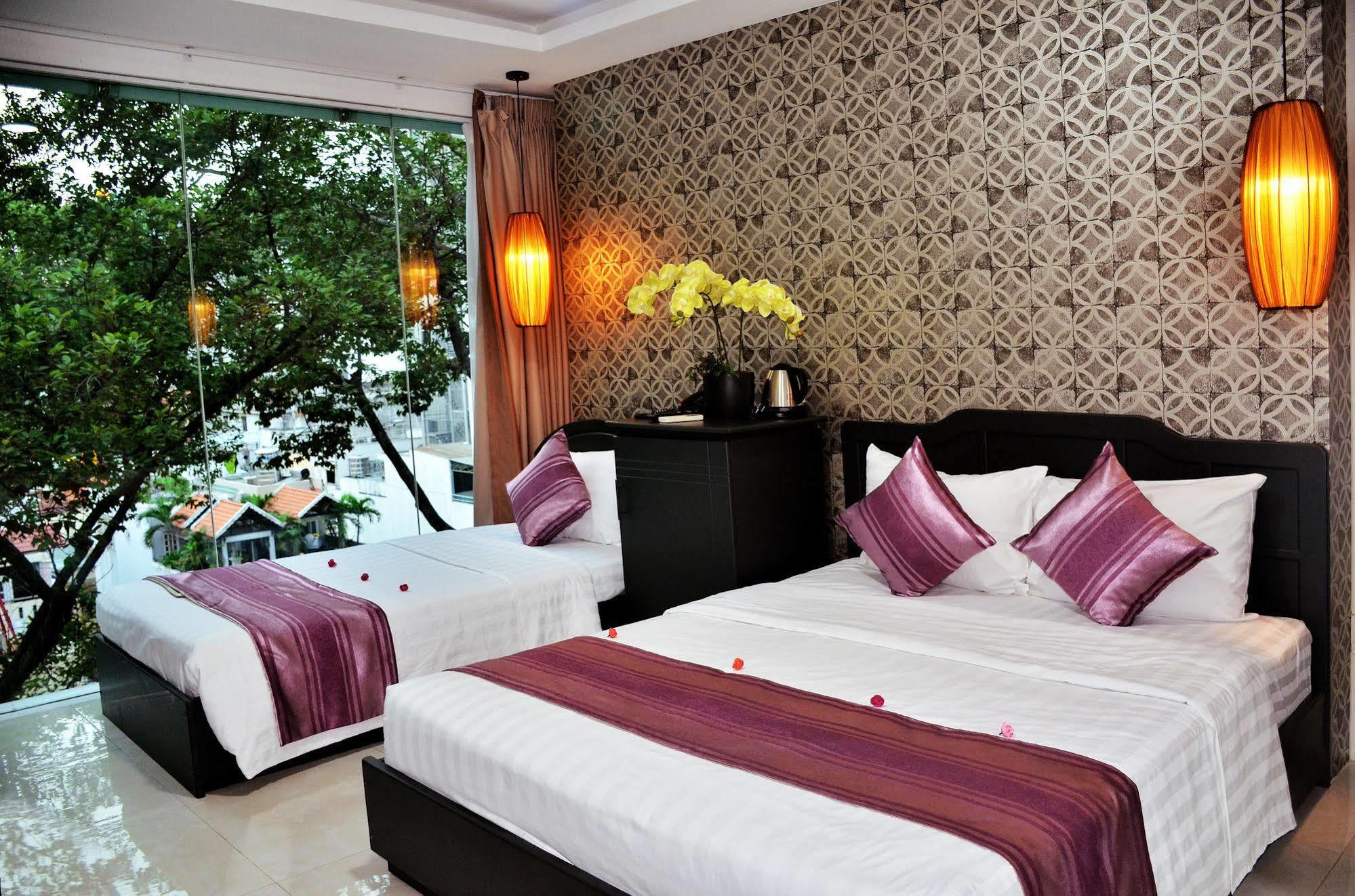 Sense Legend And 2* Ho-Chi-Minh-Stadt