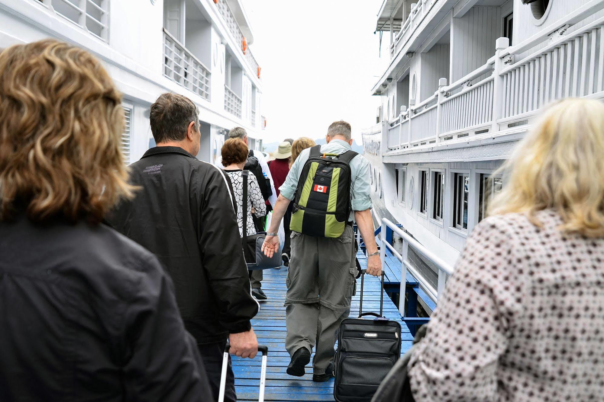 Paradise Elegance Cruise Halong 
