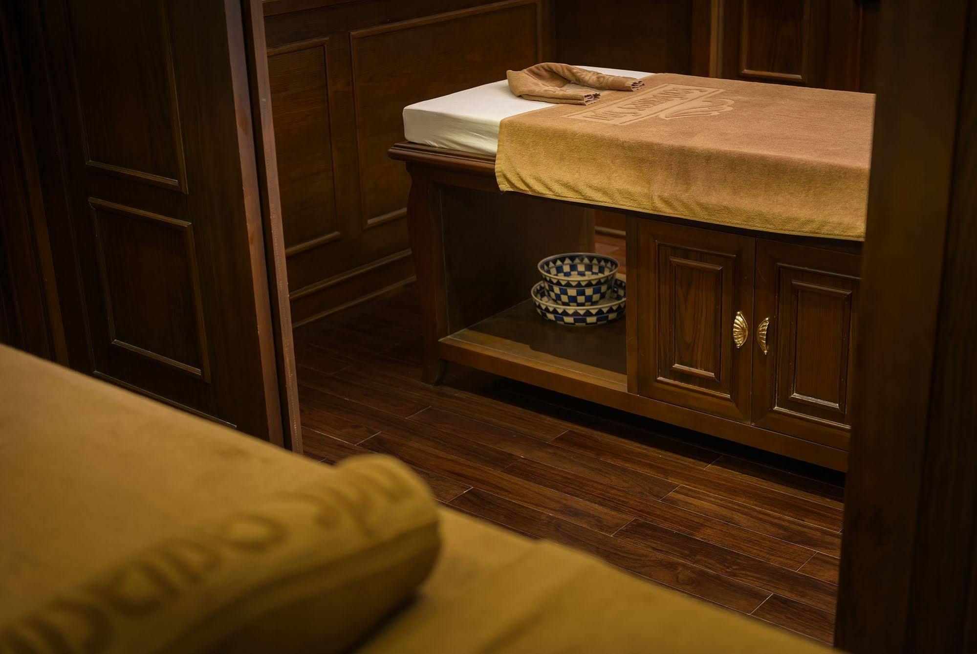 Paradise Elegance Cruise Halong 5*