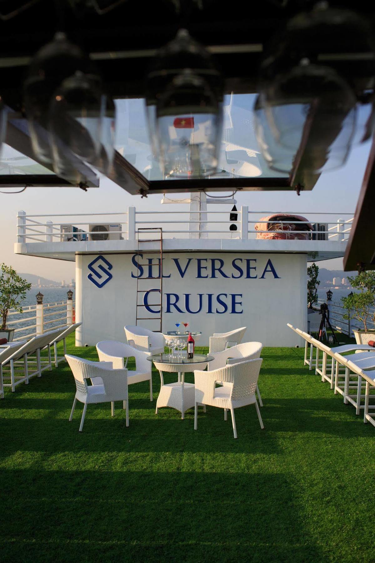 Halong Sapphire Cruises 5* Hạ Long