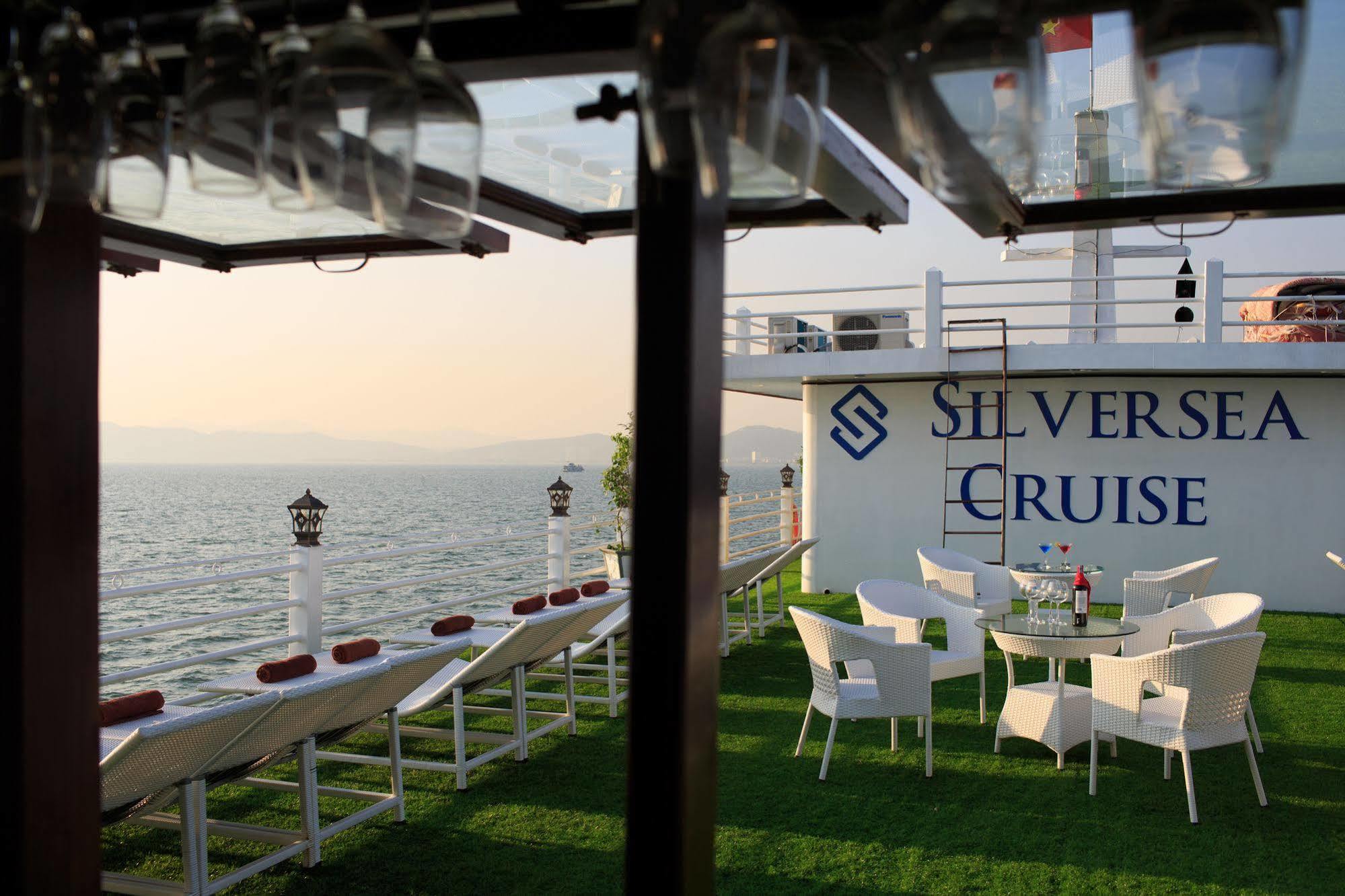 Halong Sapphire Cruises  5*