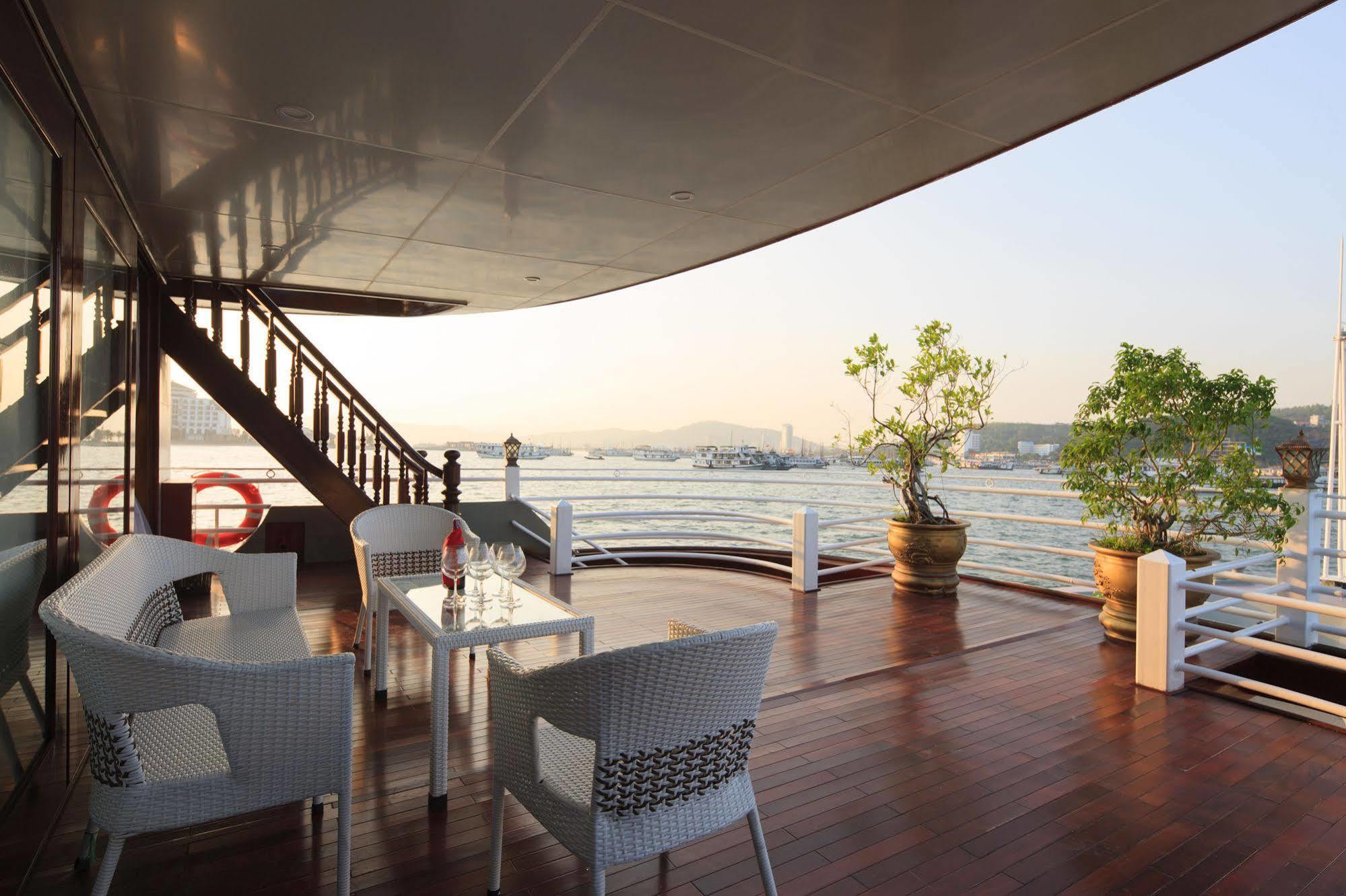 Halong Sapphire Cruises 