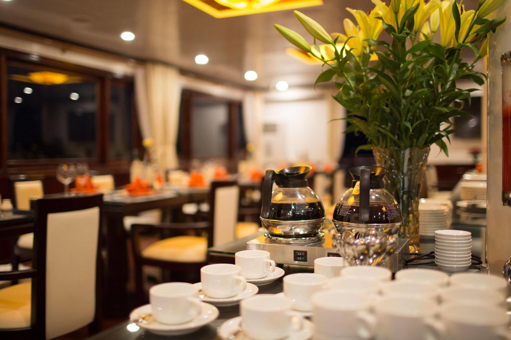  Halong Sapphire Cruises