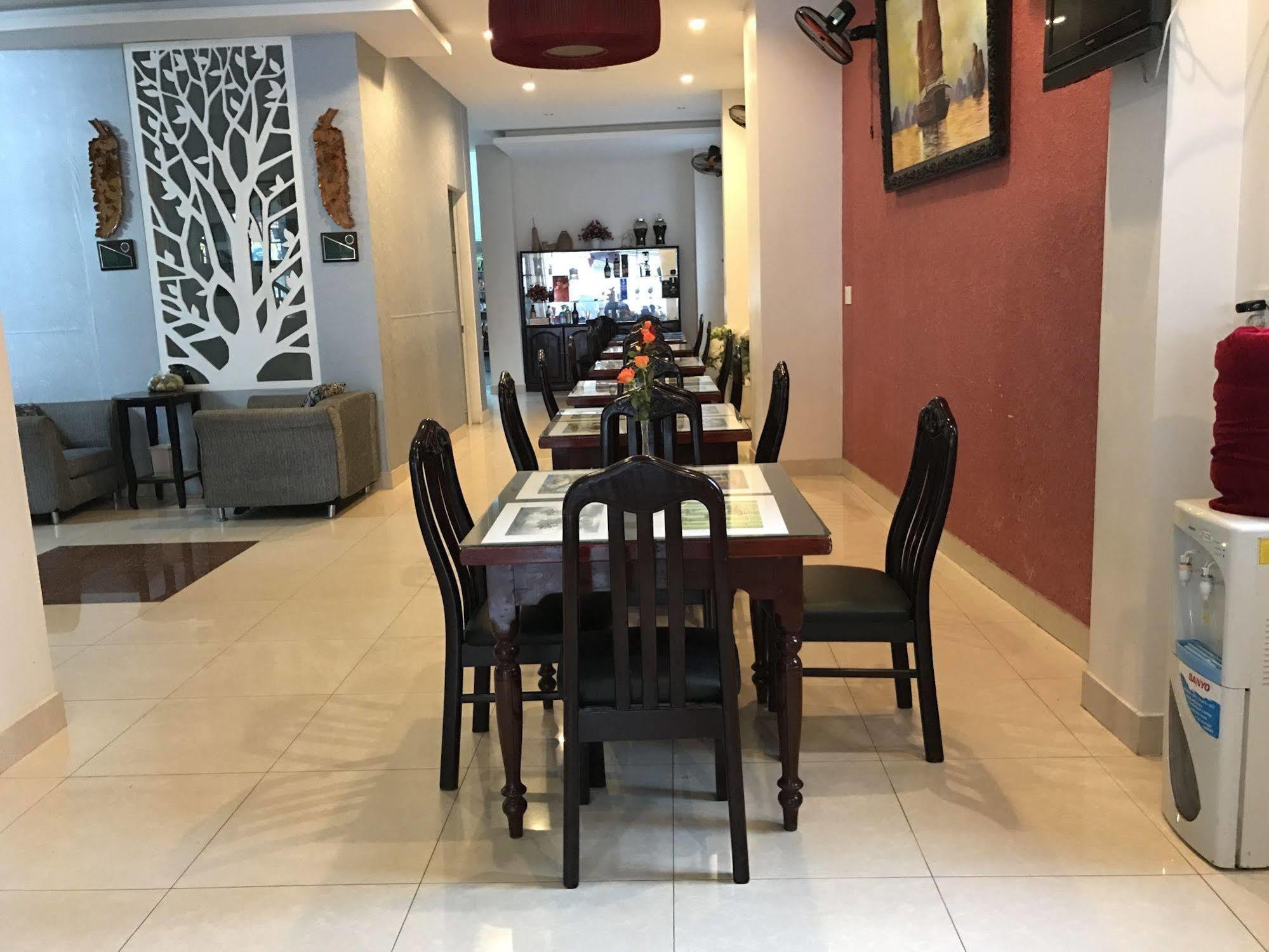 Golden Star Hotel