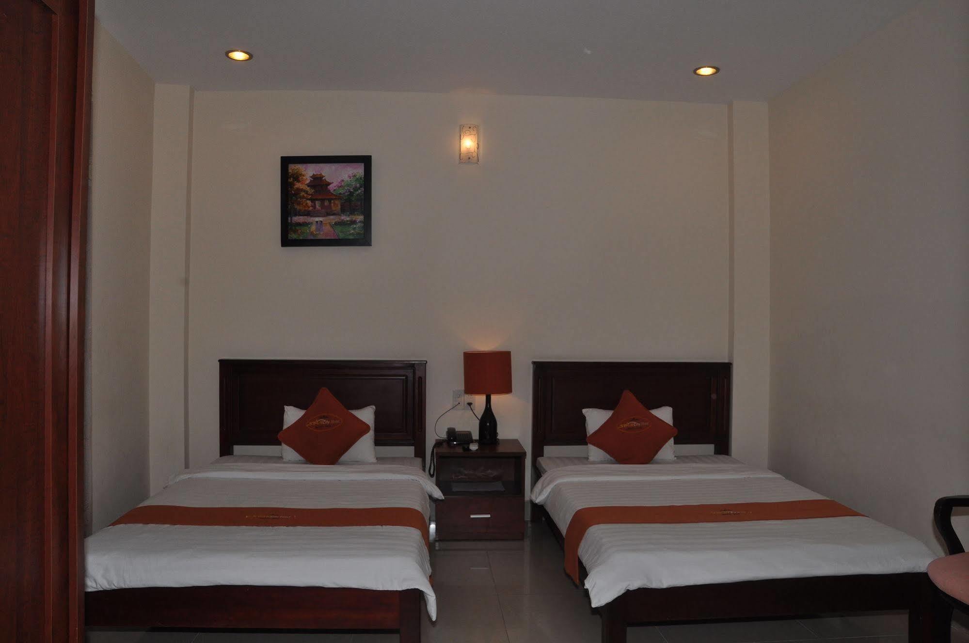 Golden Star Hotel
