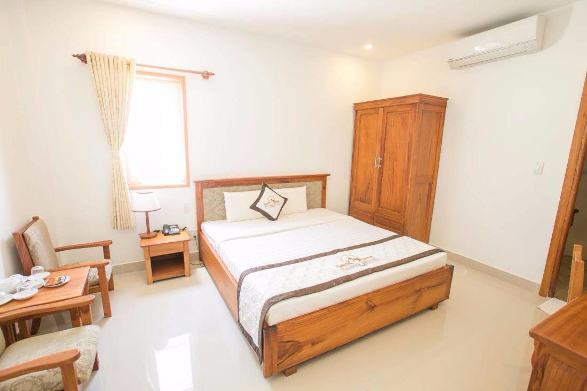 Sammy Hotel Ha Tien