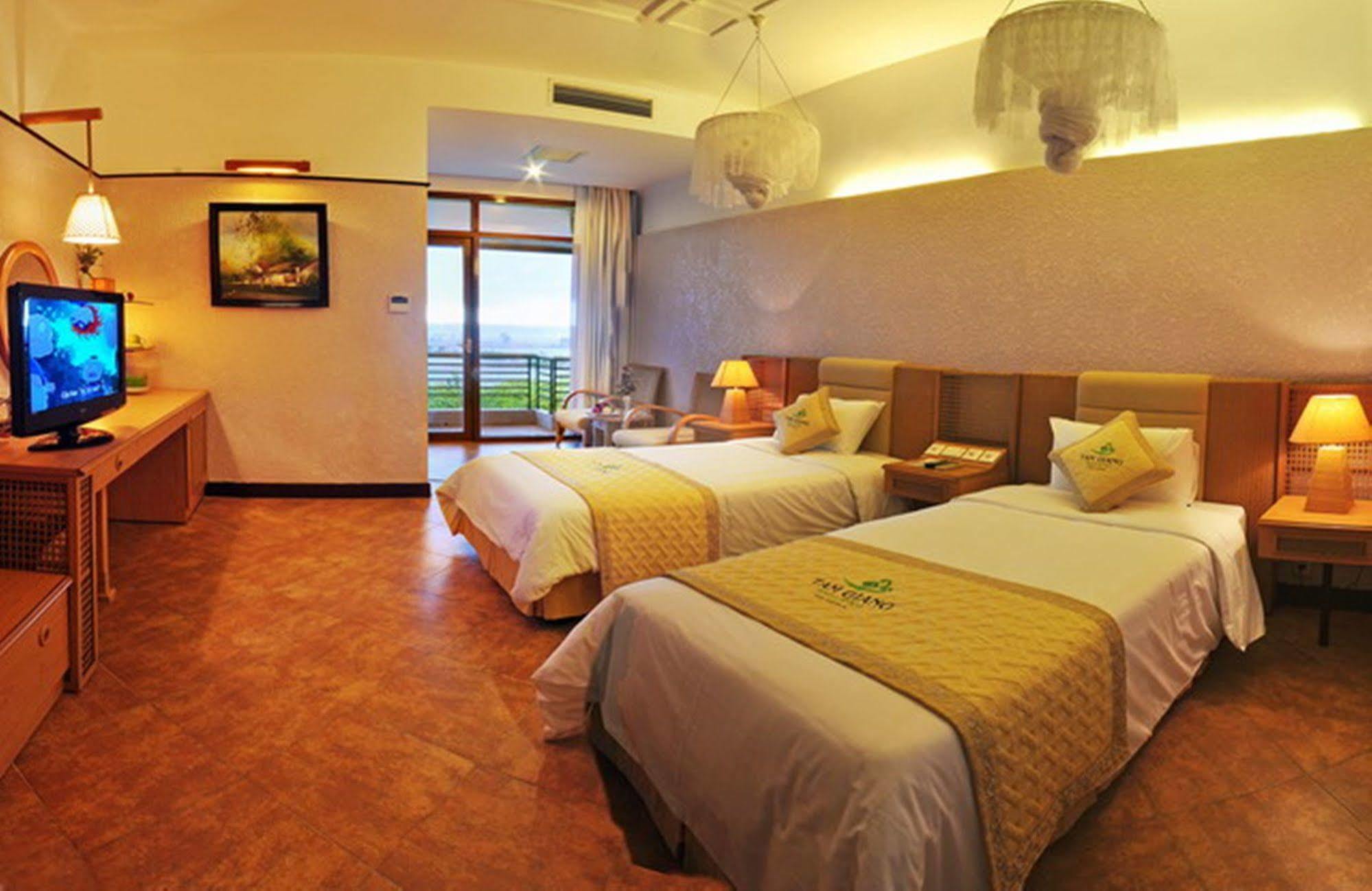 Resort Bavico & Tam Giang -