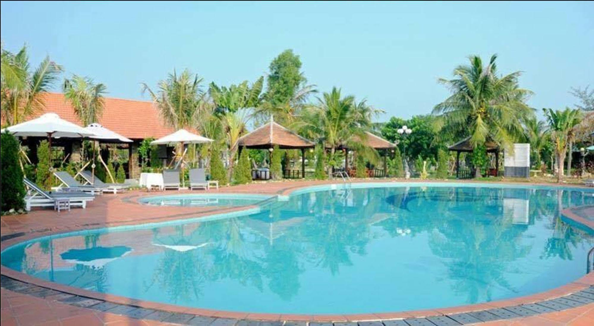 Bavico & Tam Giang - Resort 4*