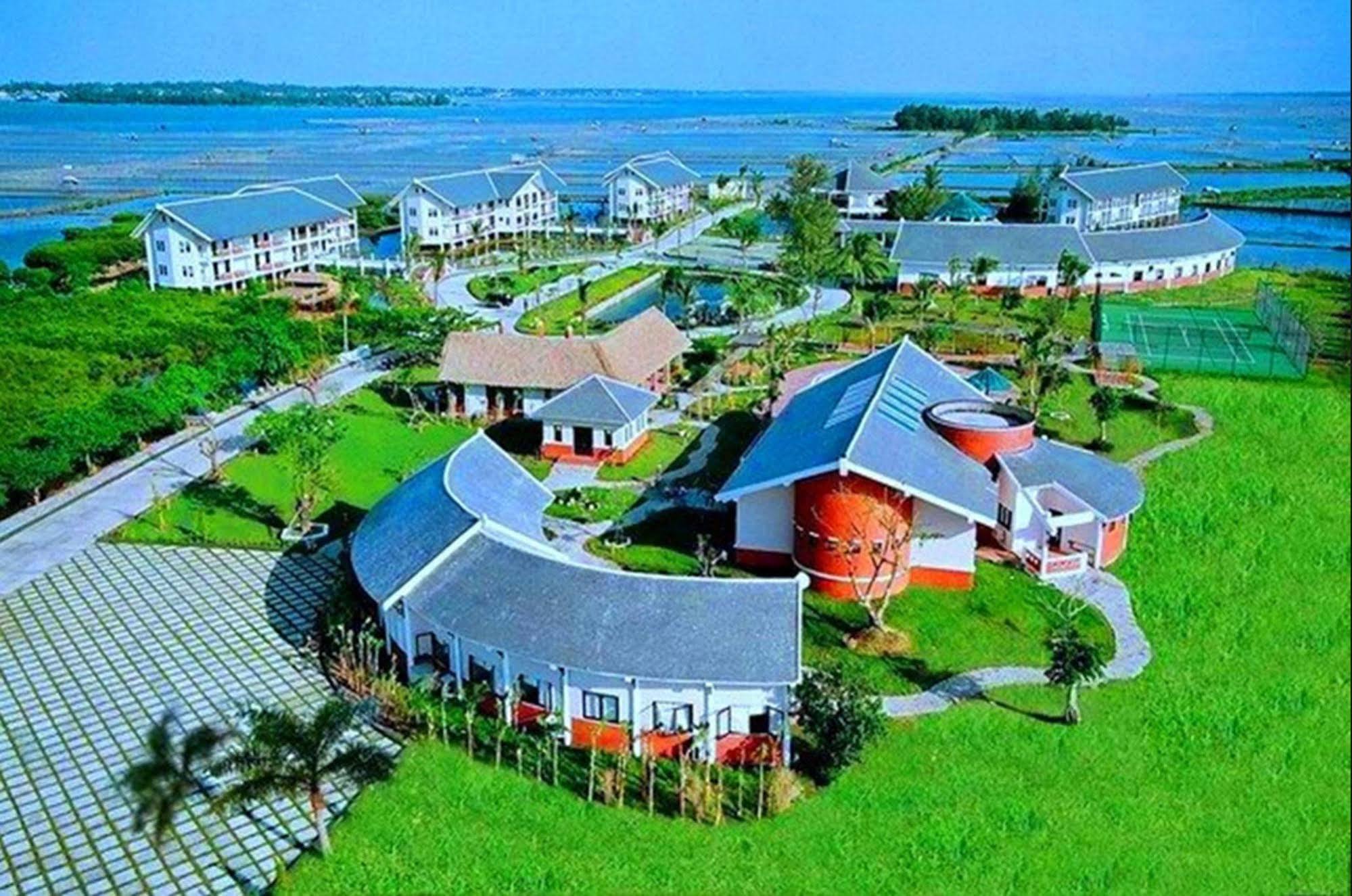 Resort Bavico & Tam Giang -