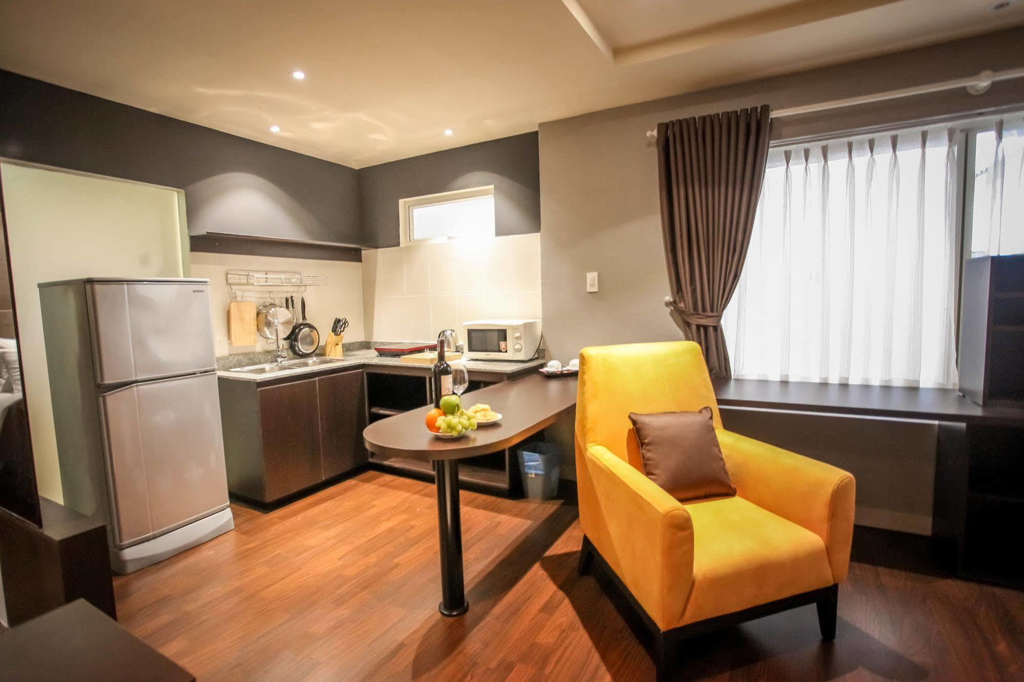 Khách sạn hẻo lánh Compass Living Joy TP. Hồ Chí Minh