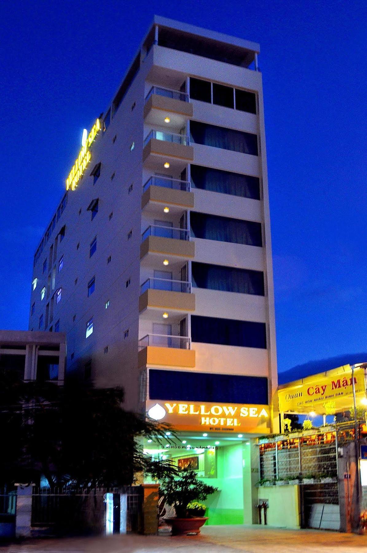 Hotel Yellow Sea