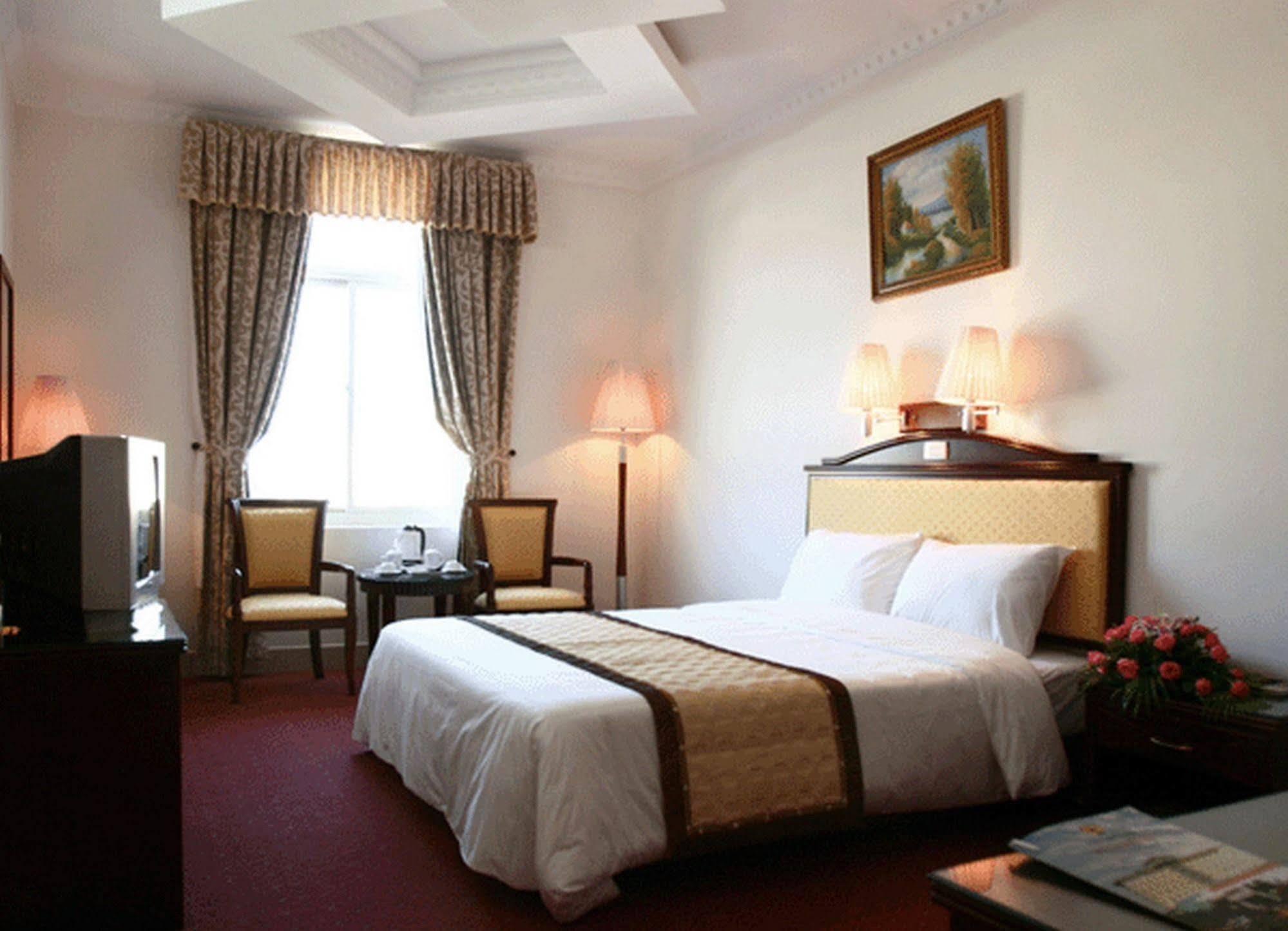 Vietnam Trade Union In Halong Hotel