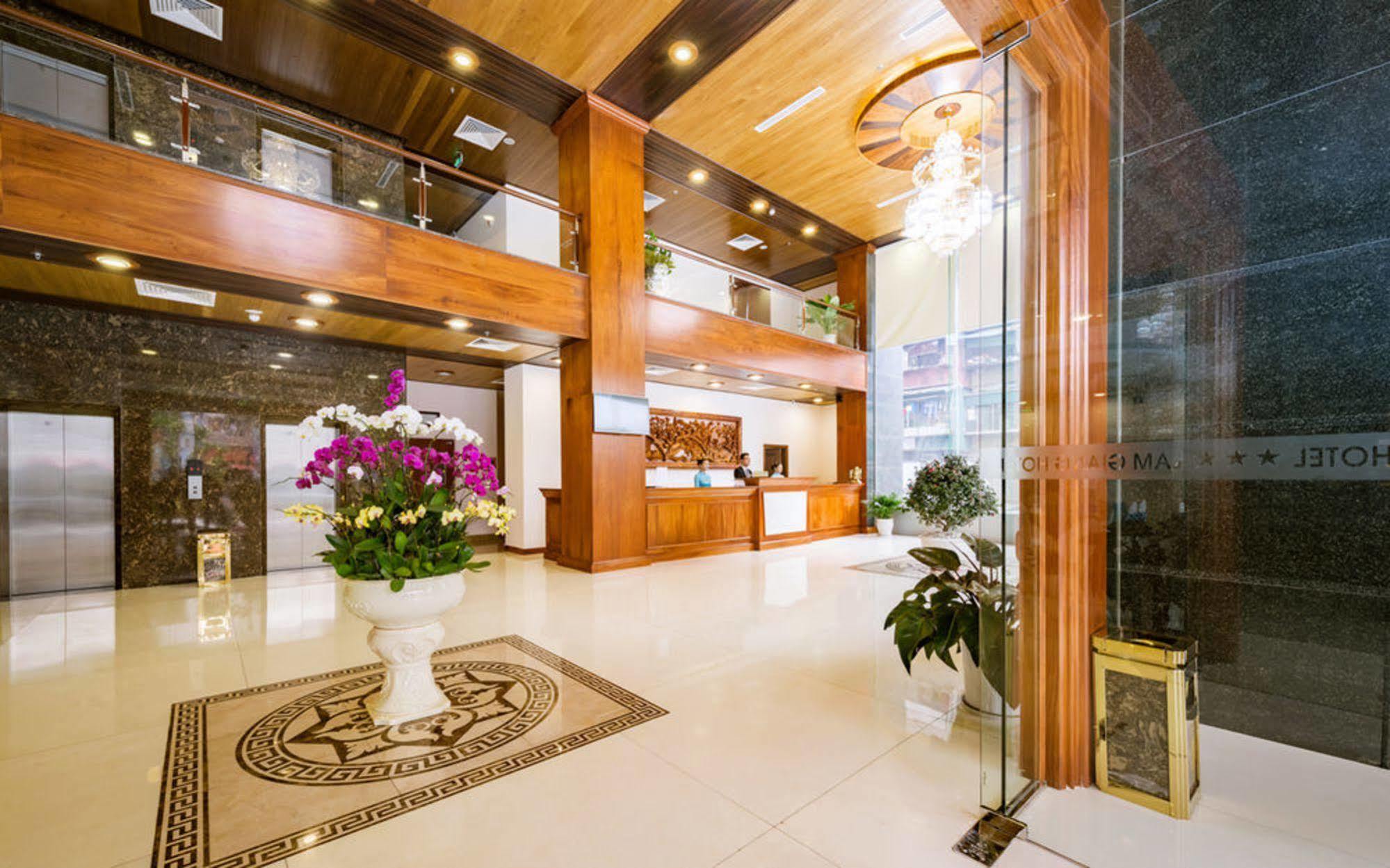 Lam Giang 3* Vinh