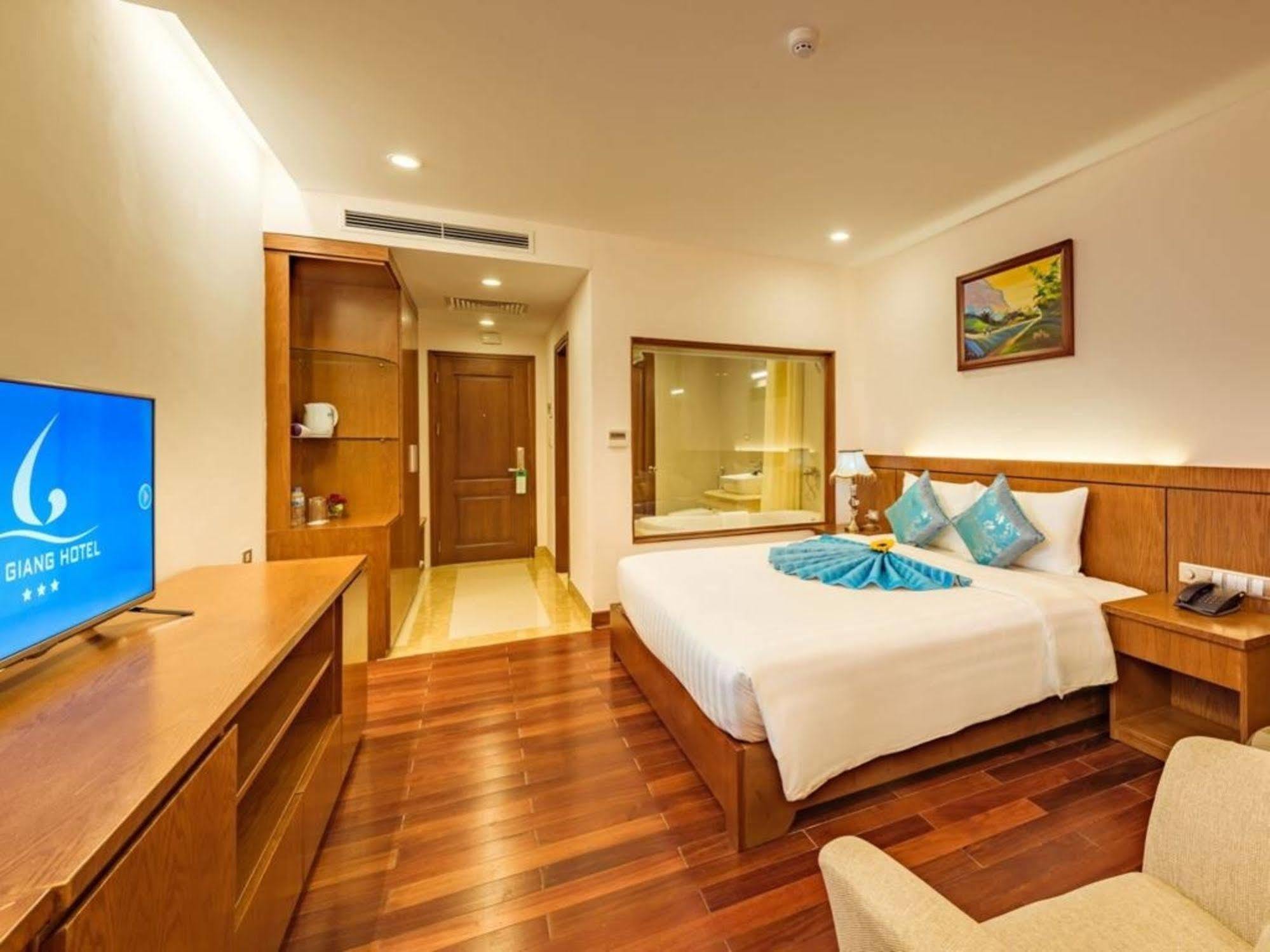 Lam Giang Hotel Vinh