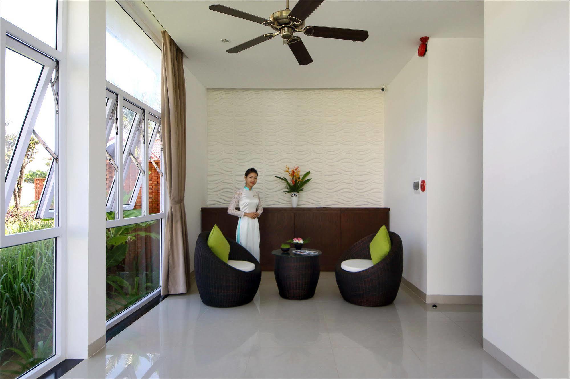 Tam Thanh & 4*