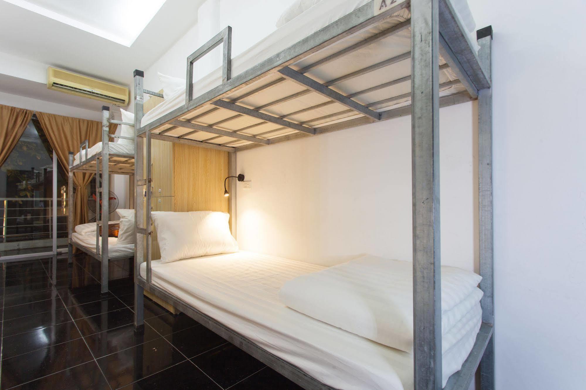 Thuc At 3Am - Hanoi Lotus Hostel Hanoi
