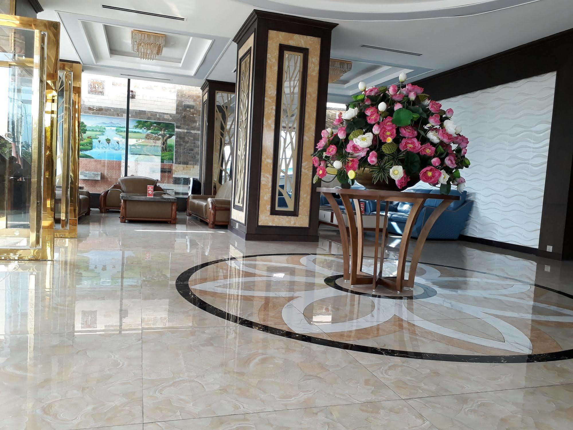 Khách sạn Summer 4*