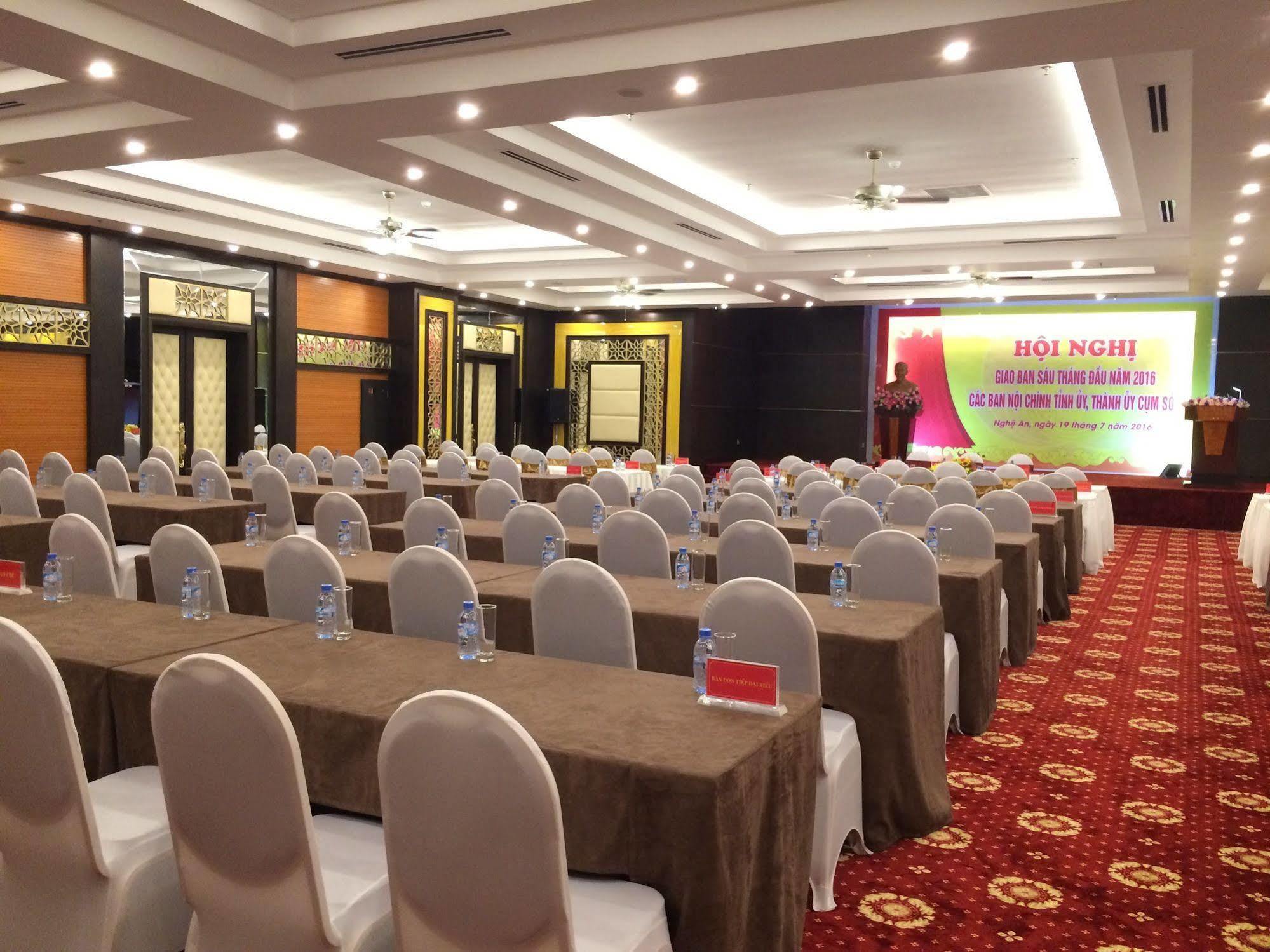 Khách sạn Summer 4*