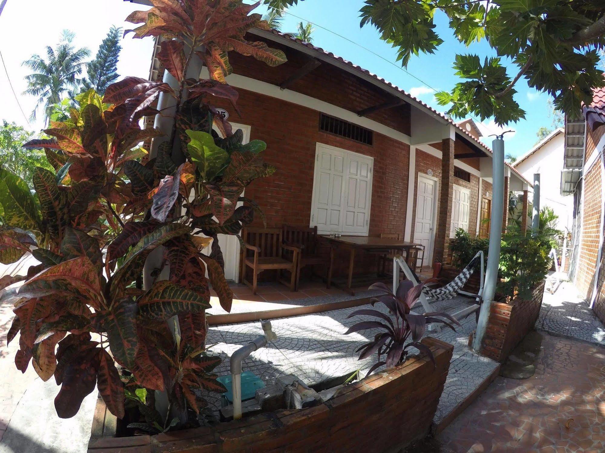 Hostel Sea Living